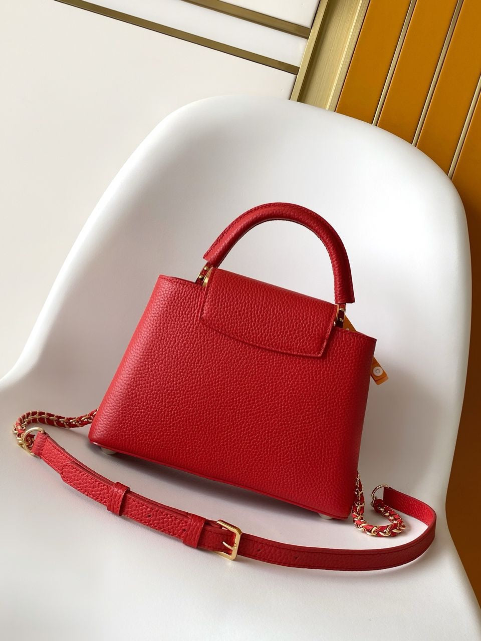 Sac A Main Louis Vuitton Capucines Rouge Cherry