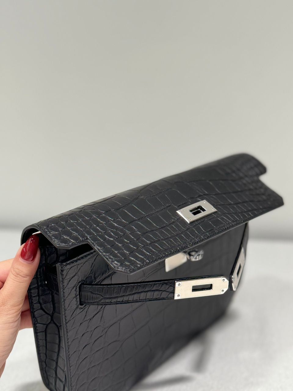 POCHETTE HERMÈS CROCO NOIR