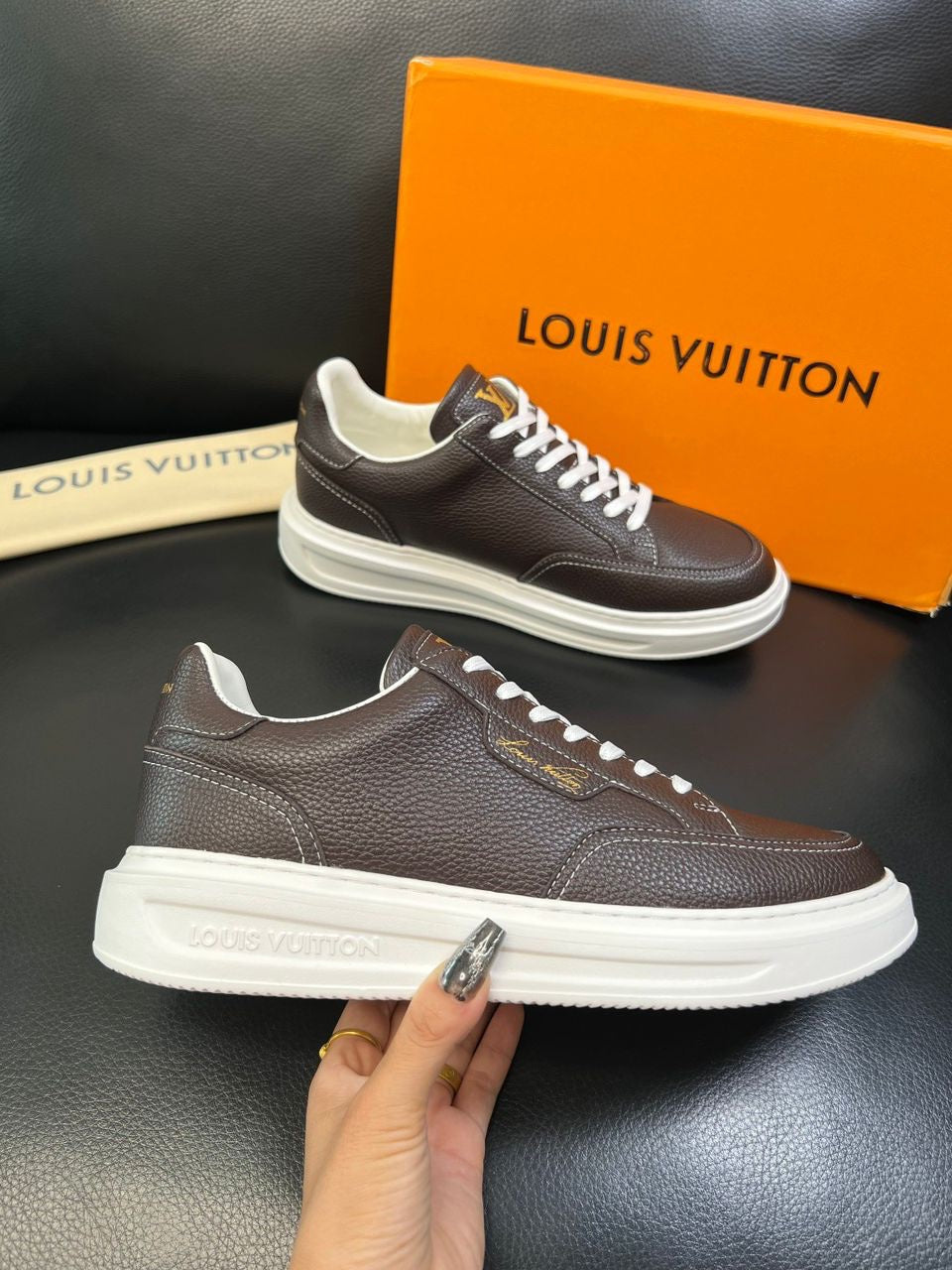 SNEAKERS LOUIS VUITTON MARRON