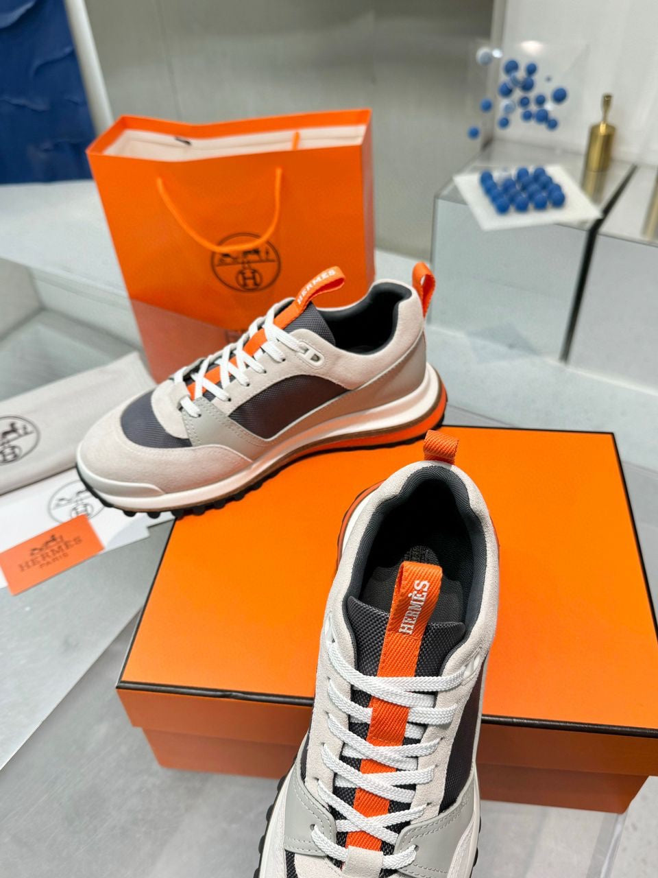 SNEAKERS HERMES GRIS ORANGE