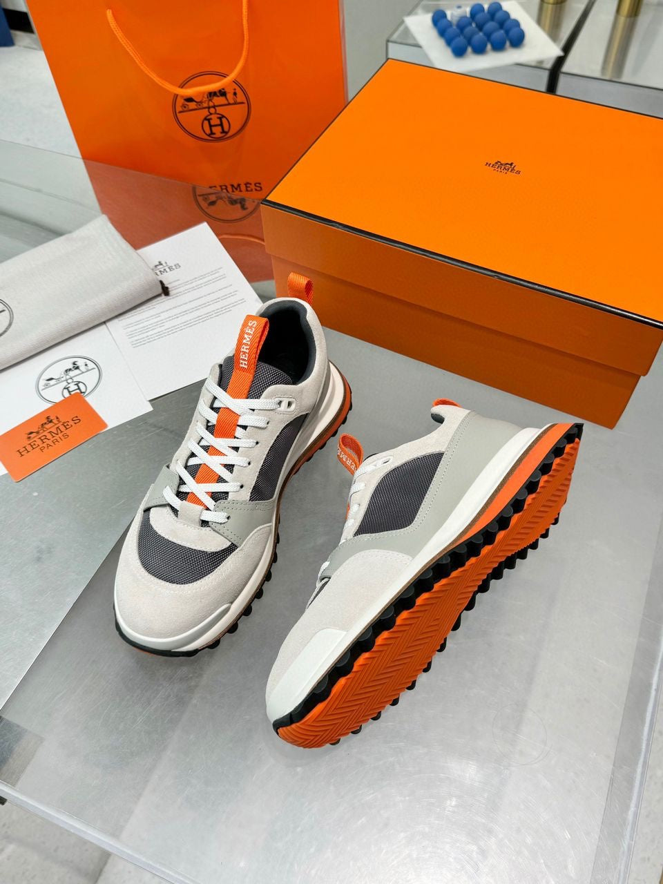 SNEAKERS HERMES GRIS ORANGE