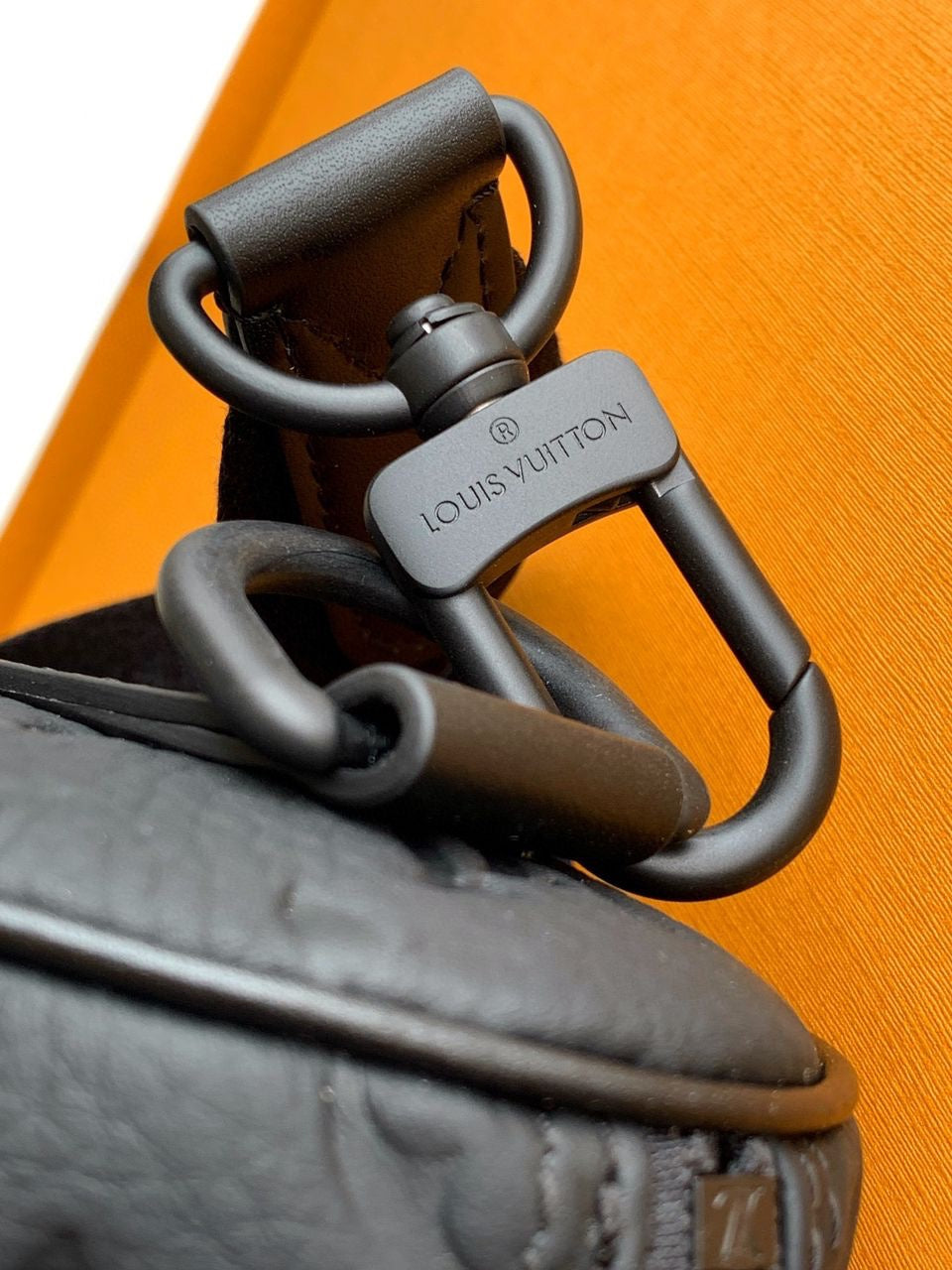 SACOCHE LOUIS VUITTON CITY KEEPALL NOIR