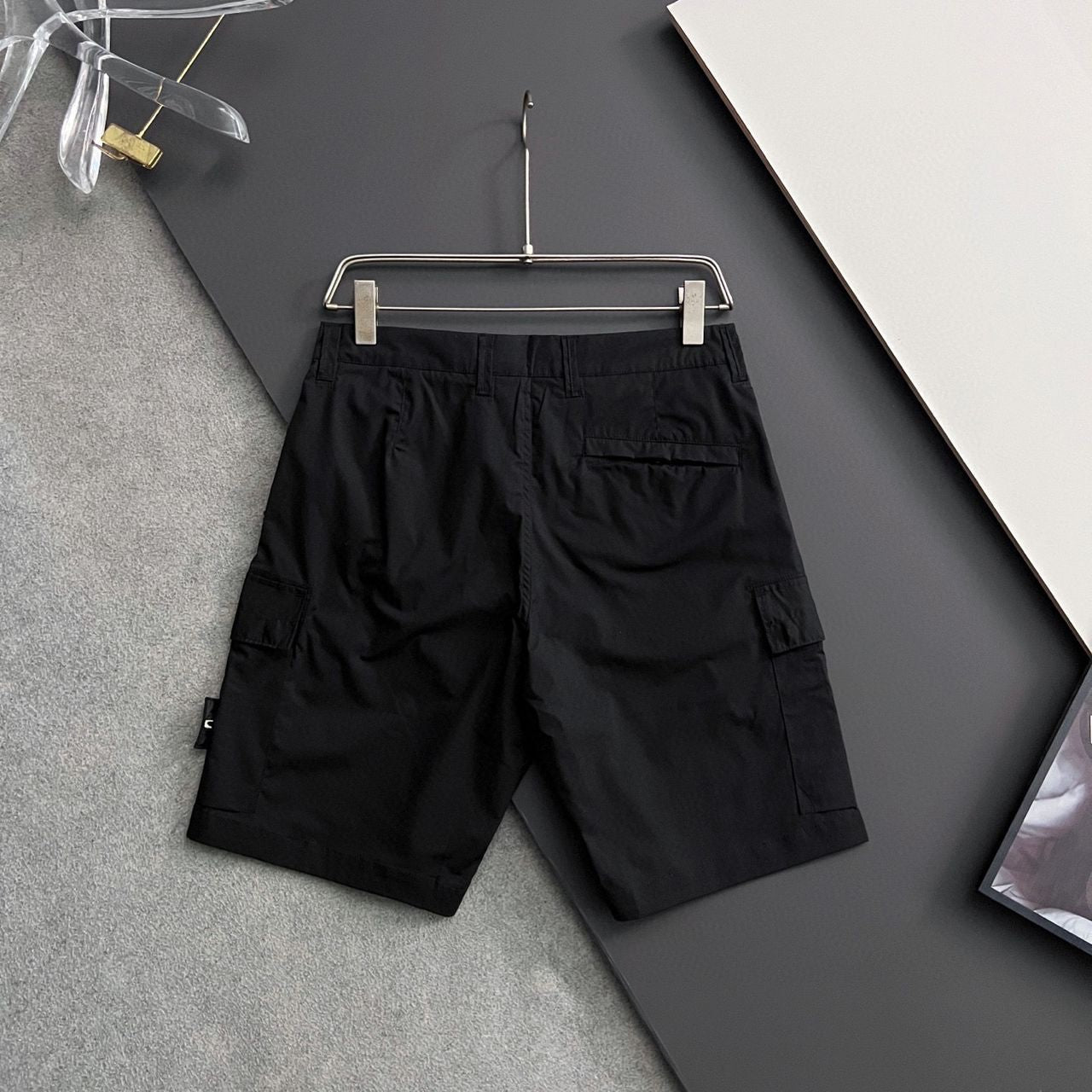 SHORT STONE ISLAND NOIR