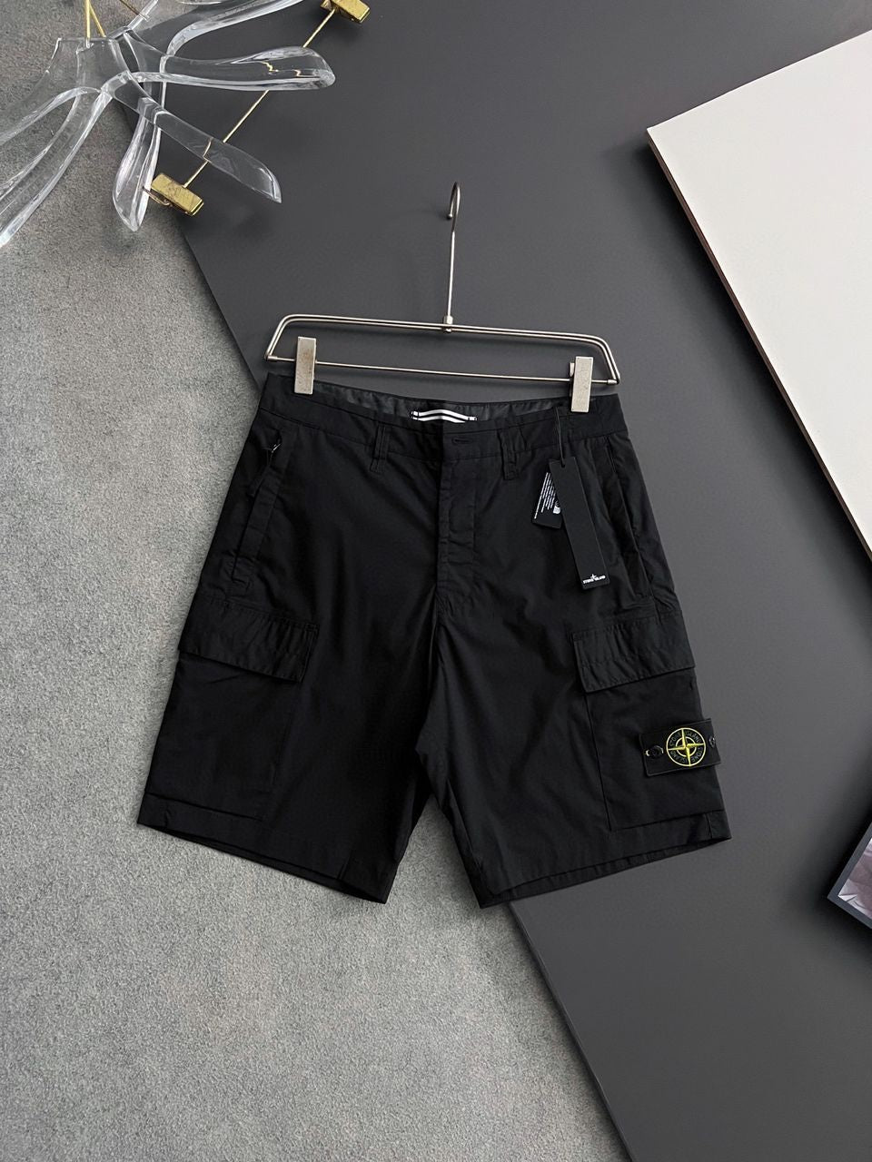 SHORT STONE ISLAND NOIR