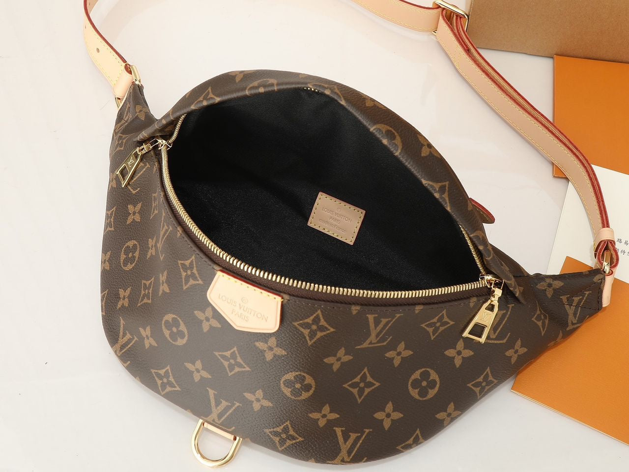 SACOCHE LOUIS VUITTON BUMBAG