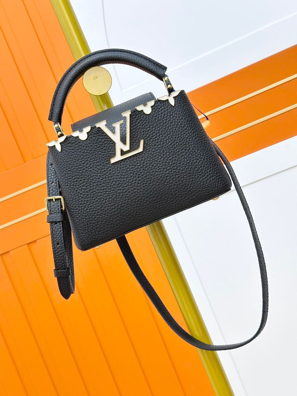 Sac A Main Louis Vuitton Capucines Noir