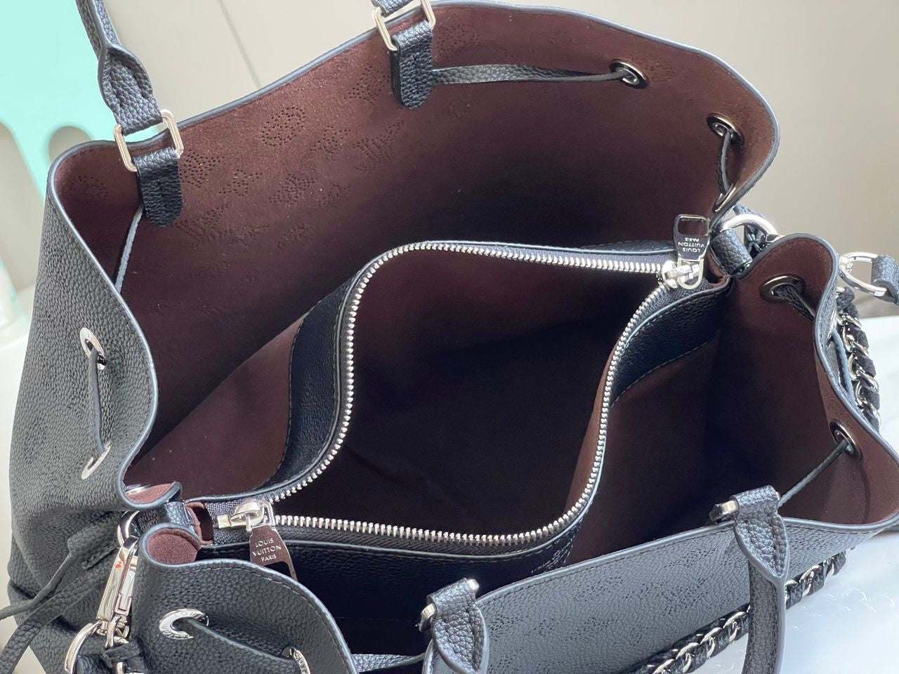 Sac A Main Louis Vuitton Cabas Bella Noir