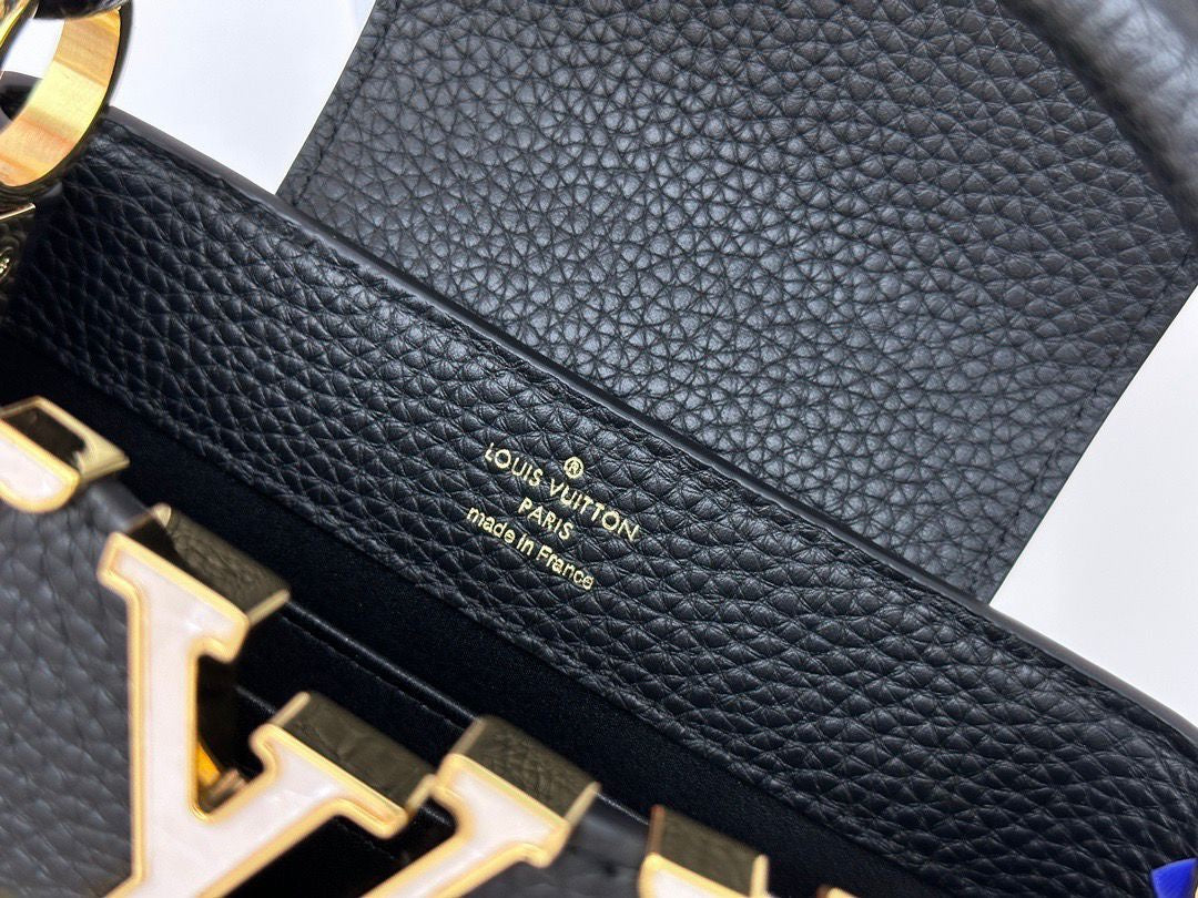 Sac A Main Louis Vuitton Capucines Noir