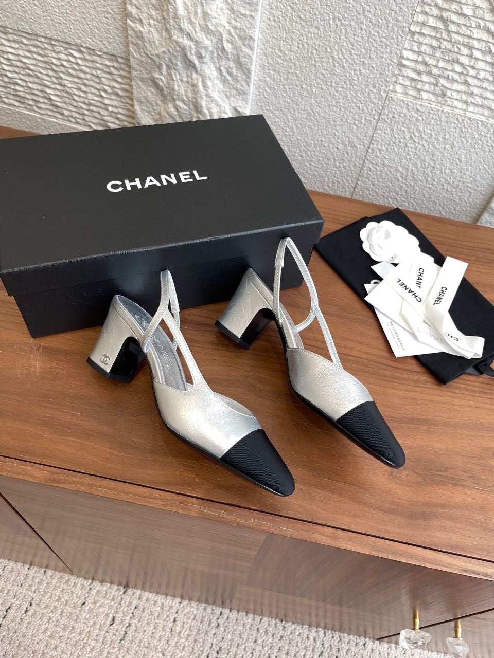 Escarpins Slingback Chanel Argent