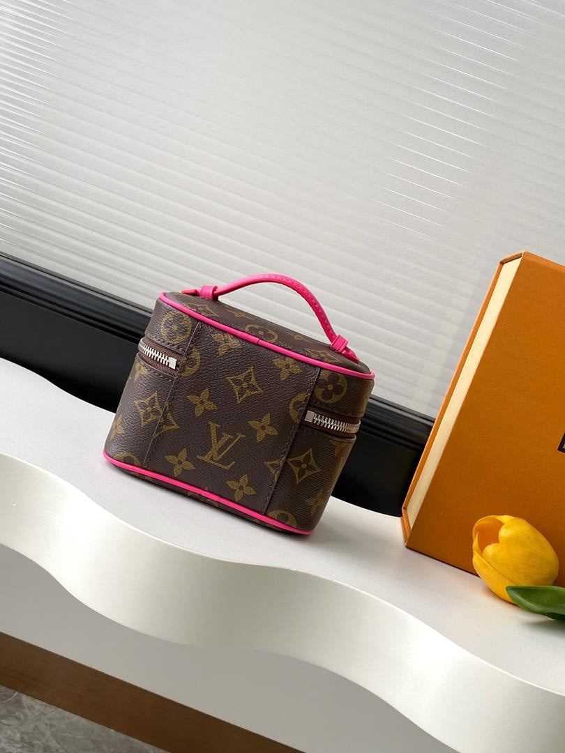 Sac Louis Vuitton Vanity Nano Rose
