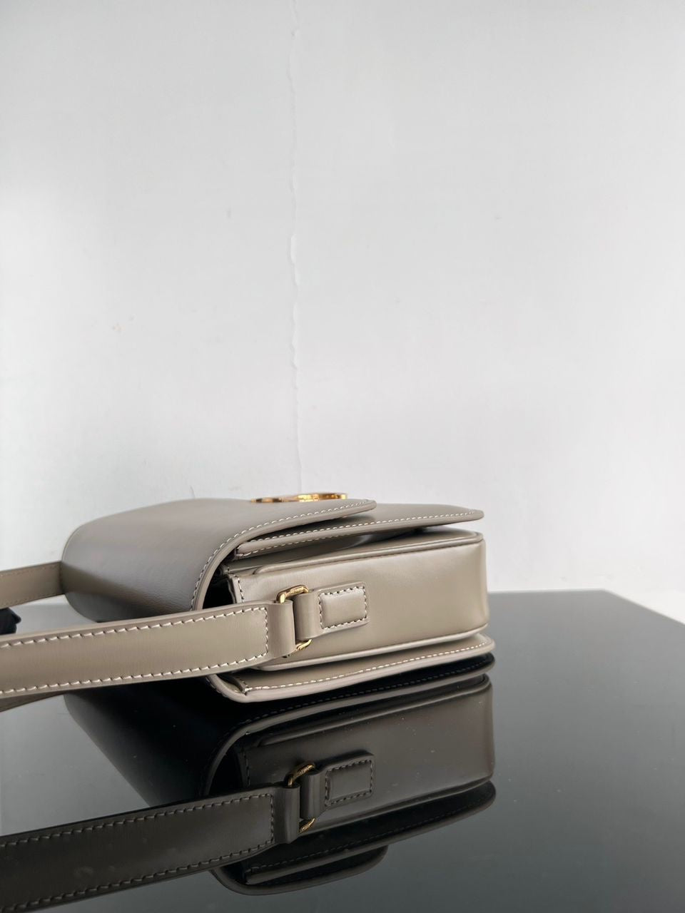 Sac Céline Triomphe Beige