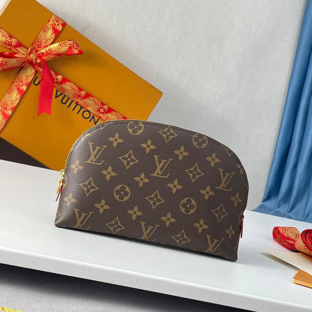 Pochette Louis Vuitton Cosmétiques Mm