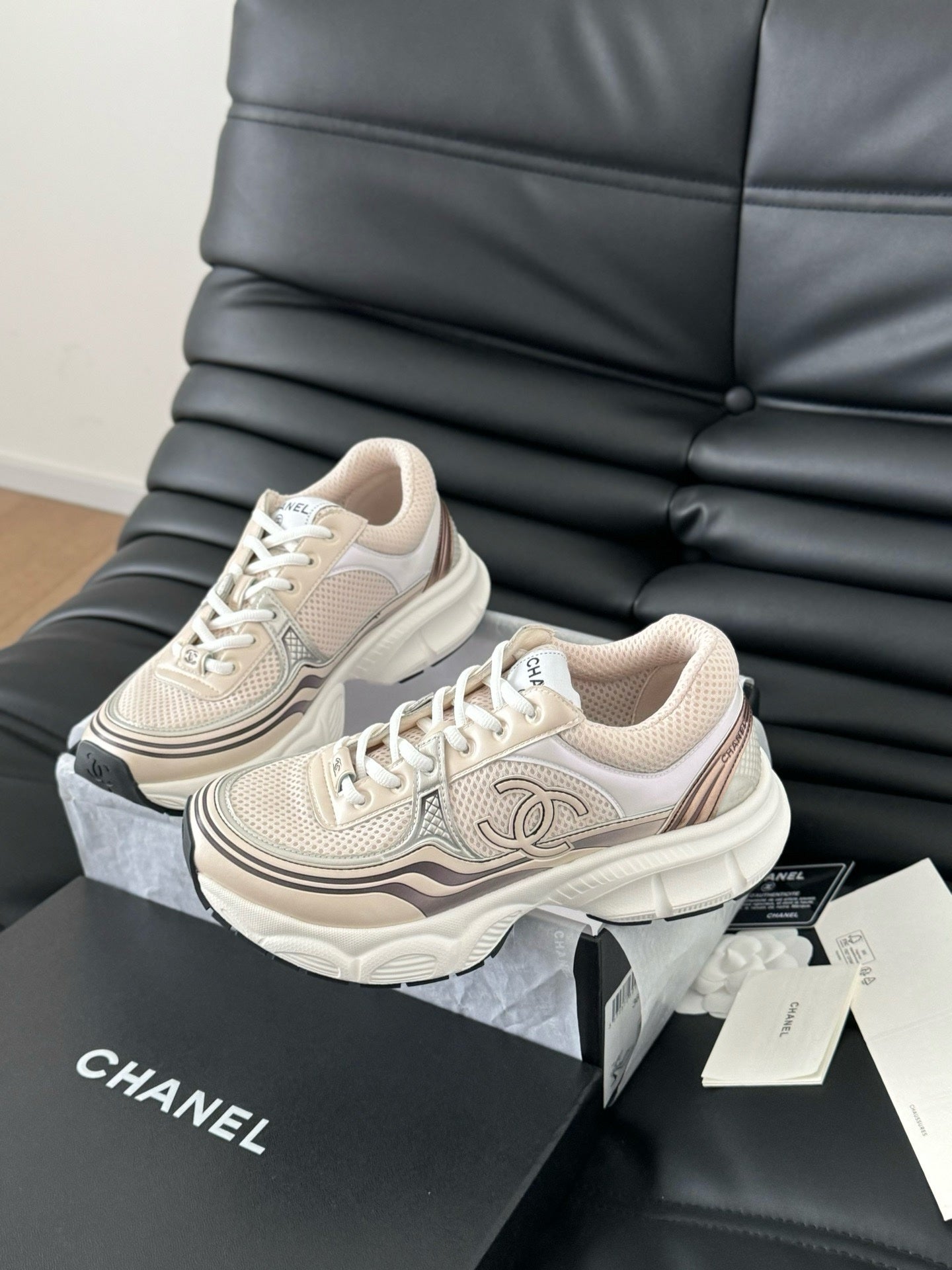 Sneakers Chanel Femme Beige Clair