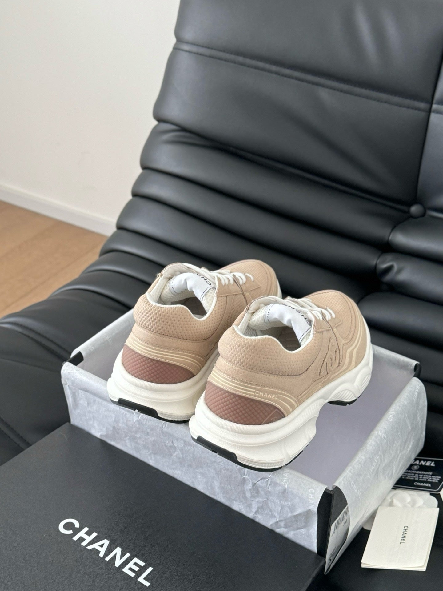Sneakers Chanel Femme Beige