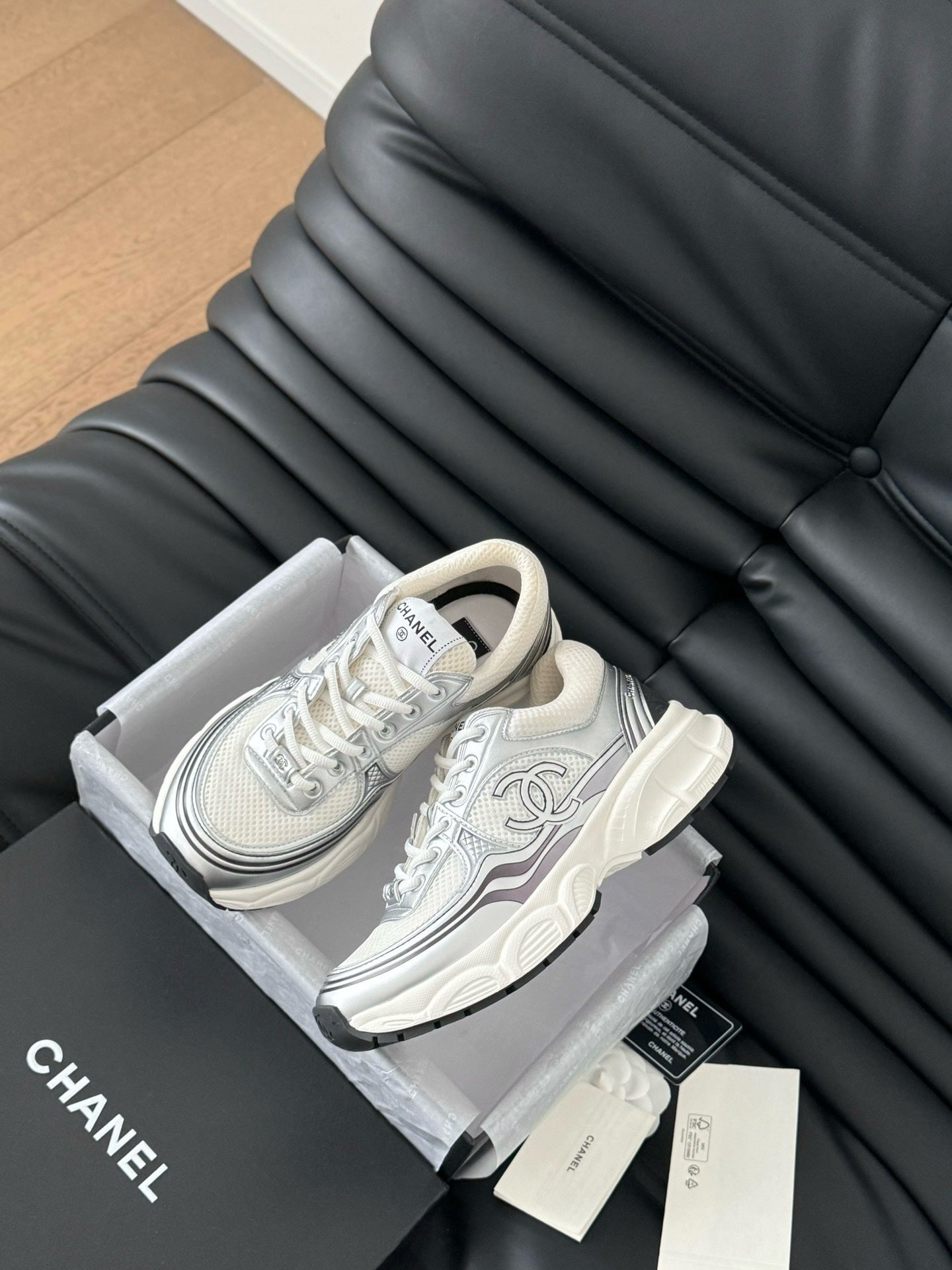 Sneakers Chanel Femme Argent