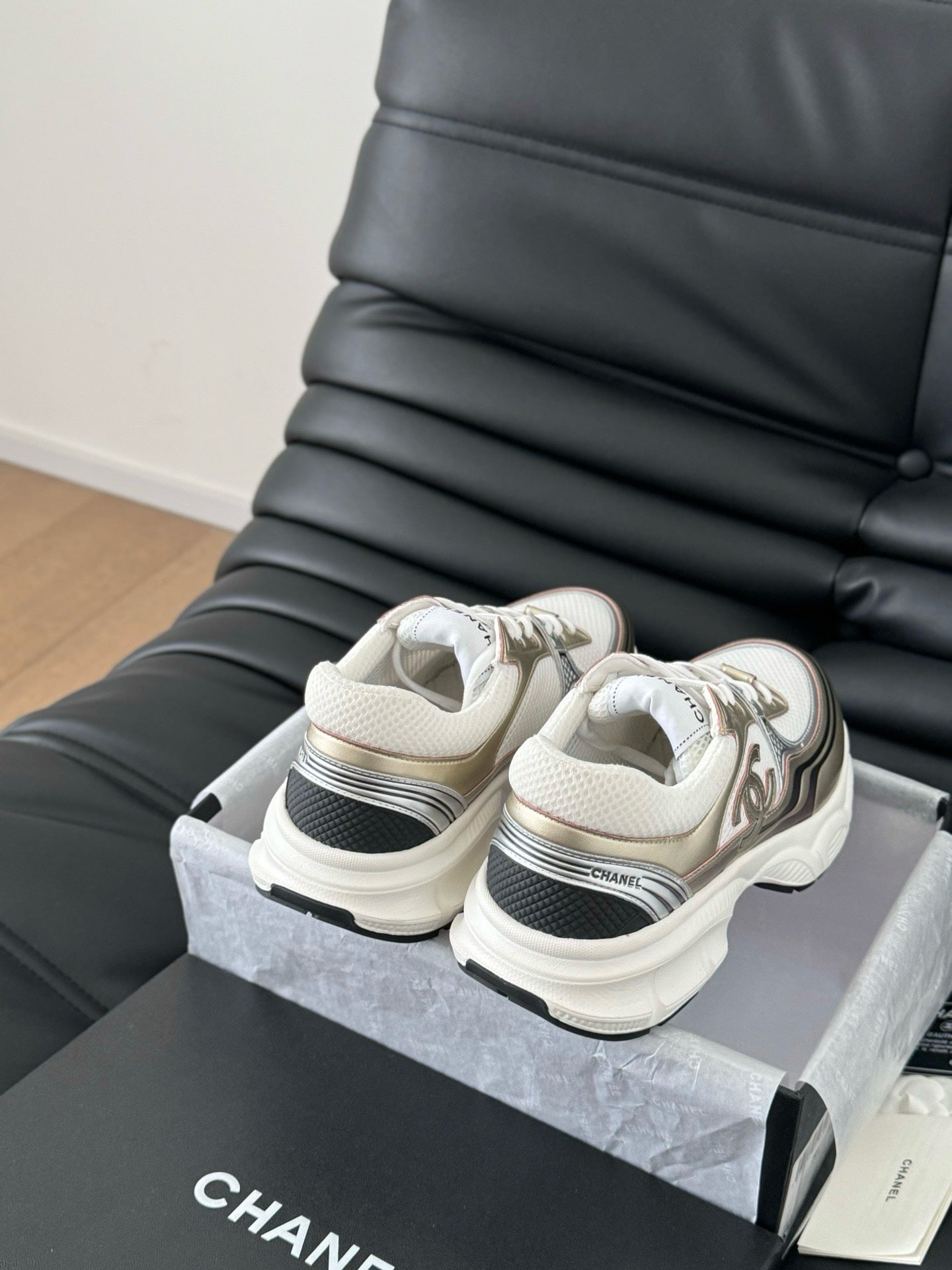 Sneakers Chanel Femme Or