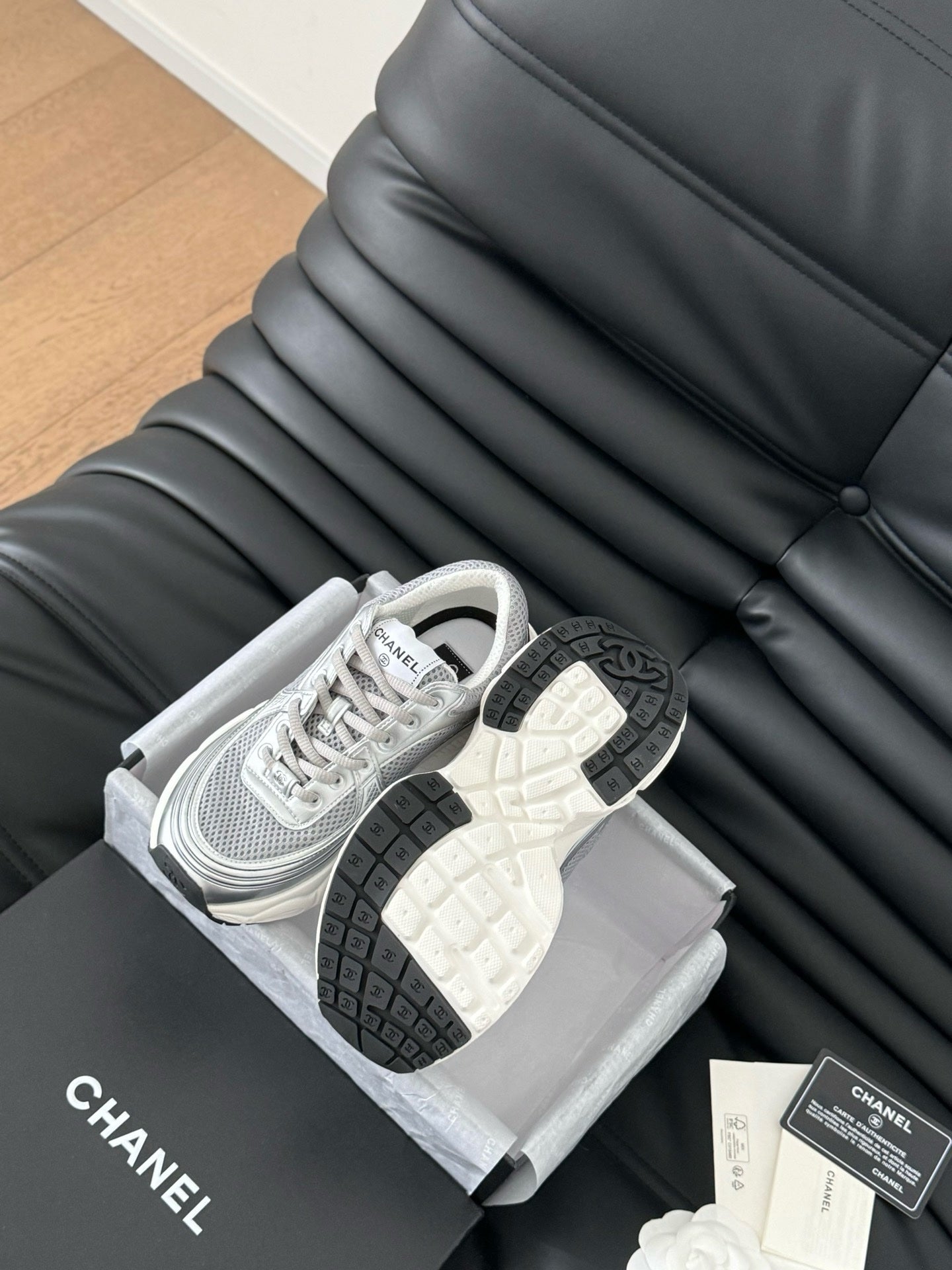 Sneakers Chanel Femme Argent