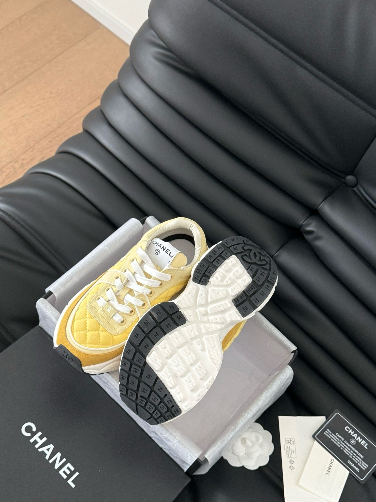 Sneakers Chanel Femme Jaune
