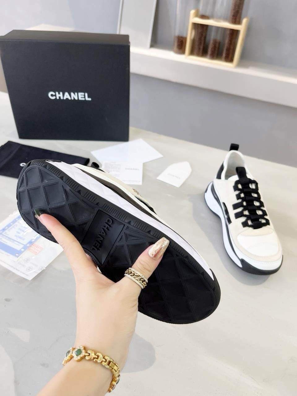 SNEAKERS CHANEL CRÈME