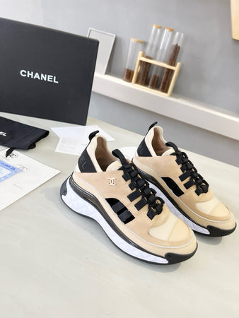 SNEAKERS CHANEL BEIGE