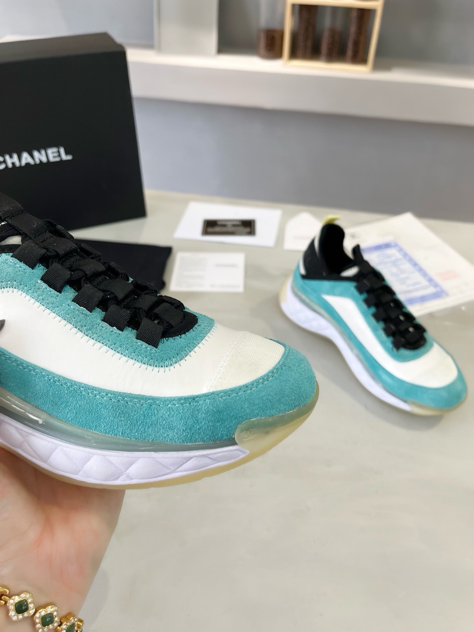 SNEAKERS CHANEL BLEU