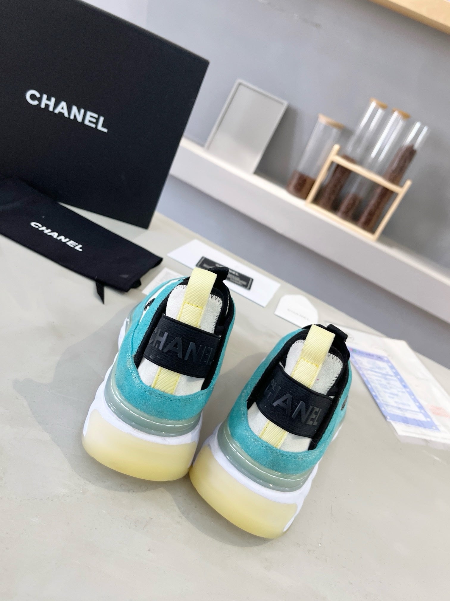 SNEAKERS CHANEL BLEU