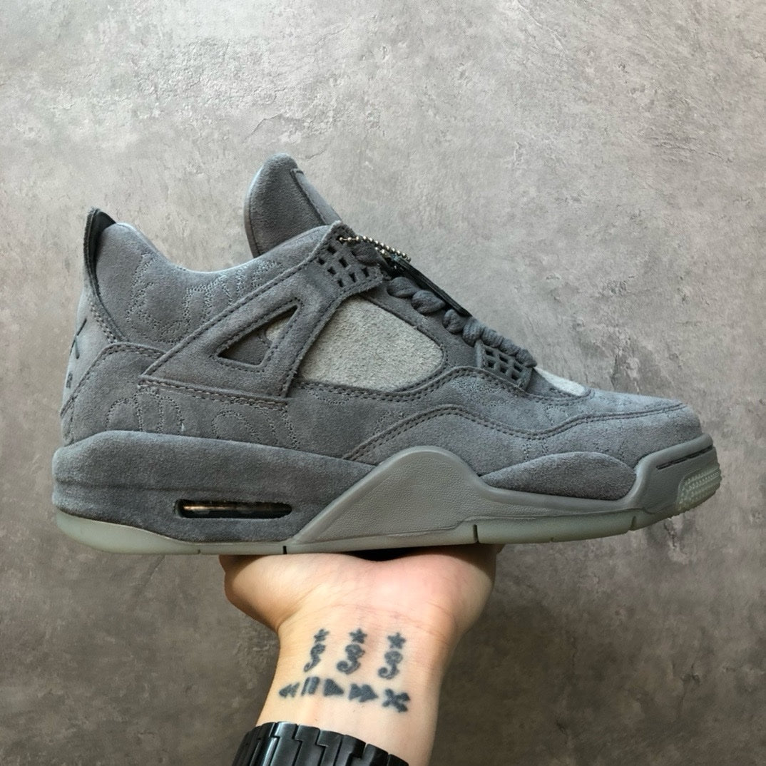 SNEAKERS AIR JORDAN 4 X KAWS
