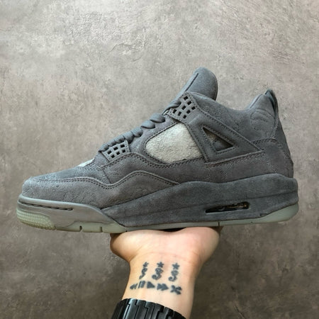 SNEAKERS AIR JORDAN 4 X KAWS