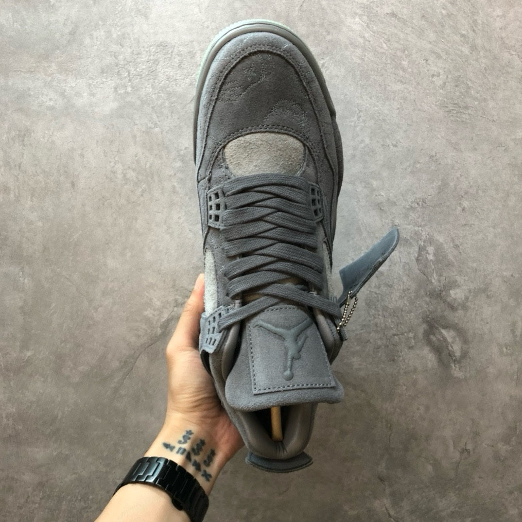 SNEAKERS AIR JORDAN 4 X KAWS