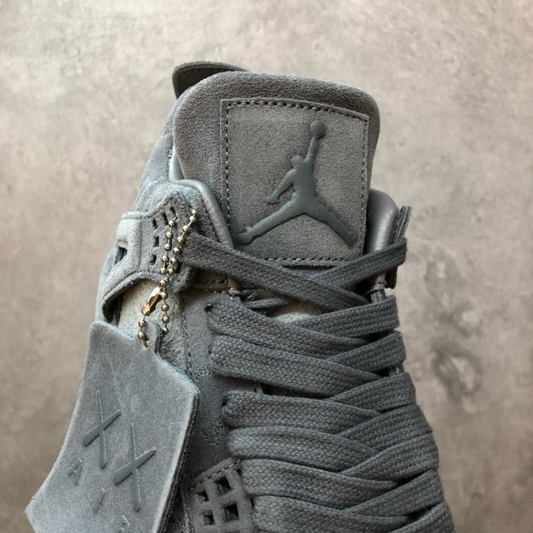 SNEAKERS AIR JORDAN 4 X KAWS
