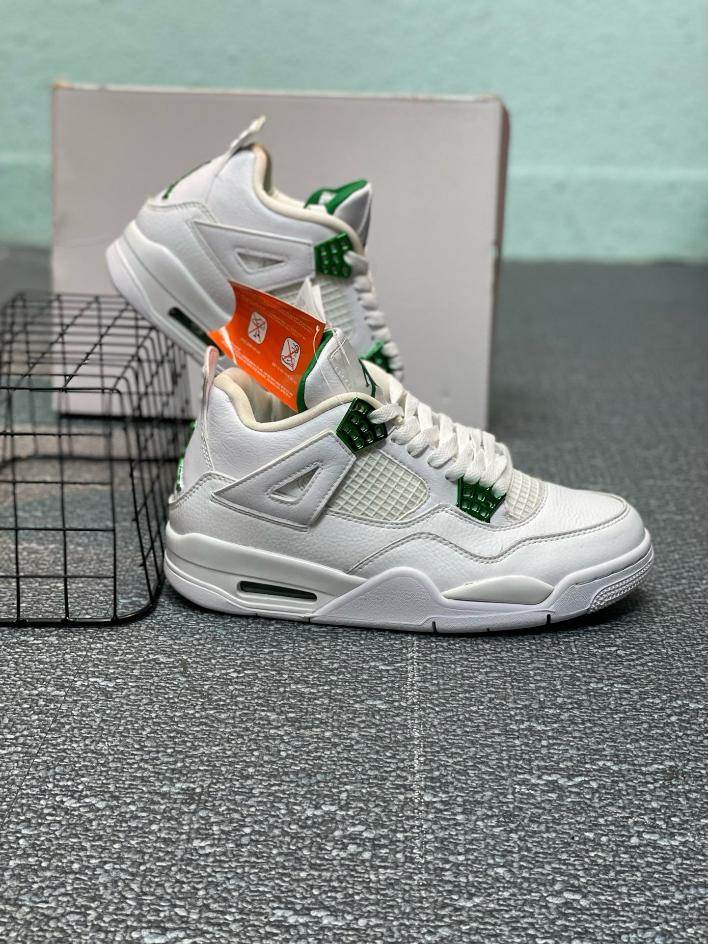 SNEAKERS AIR JORDAN 4 GREEN METALLIC