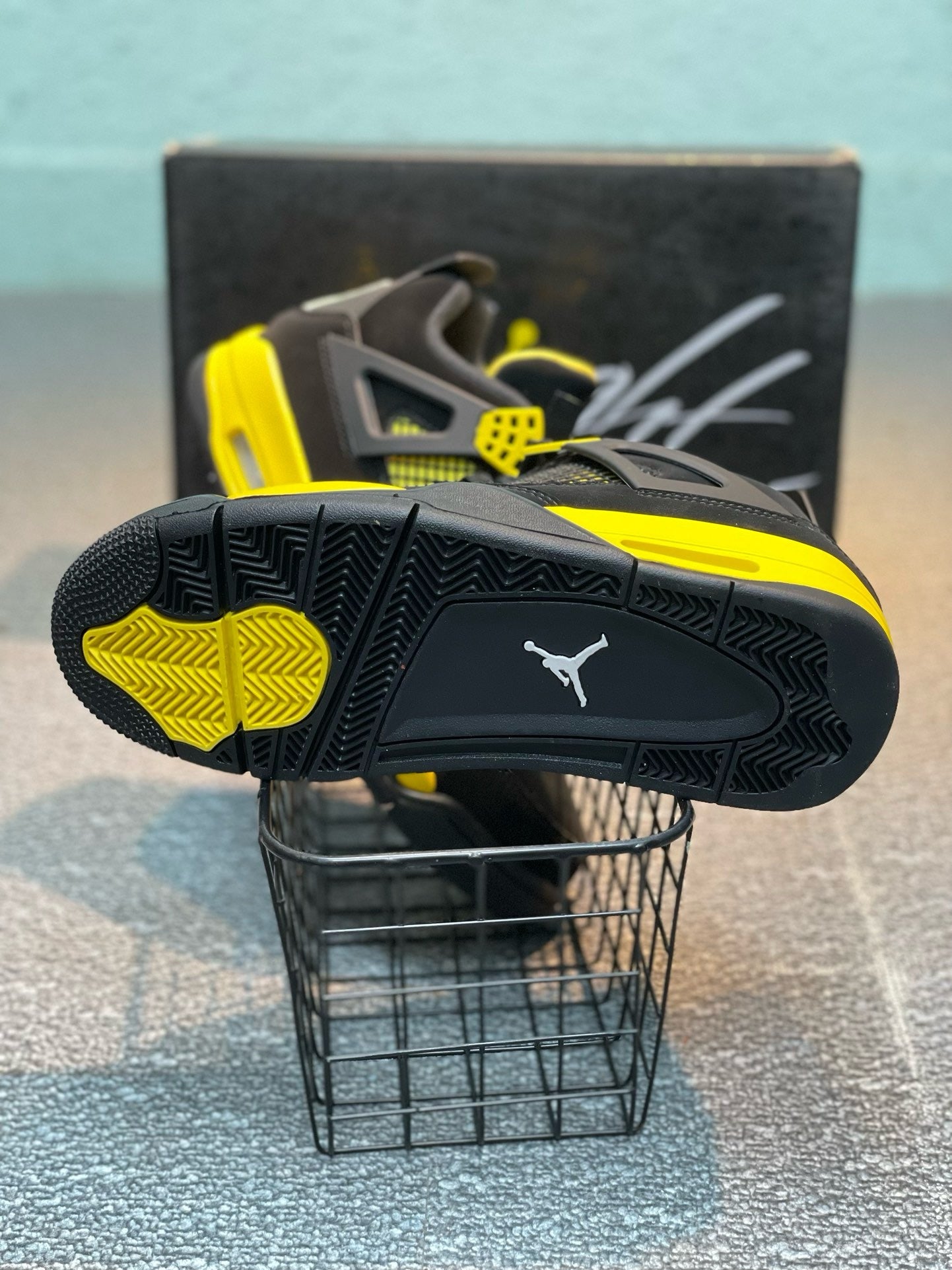 SNEAKERS AIR JORDAN 4 THUNDER