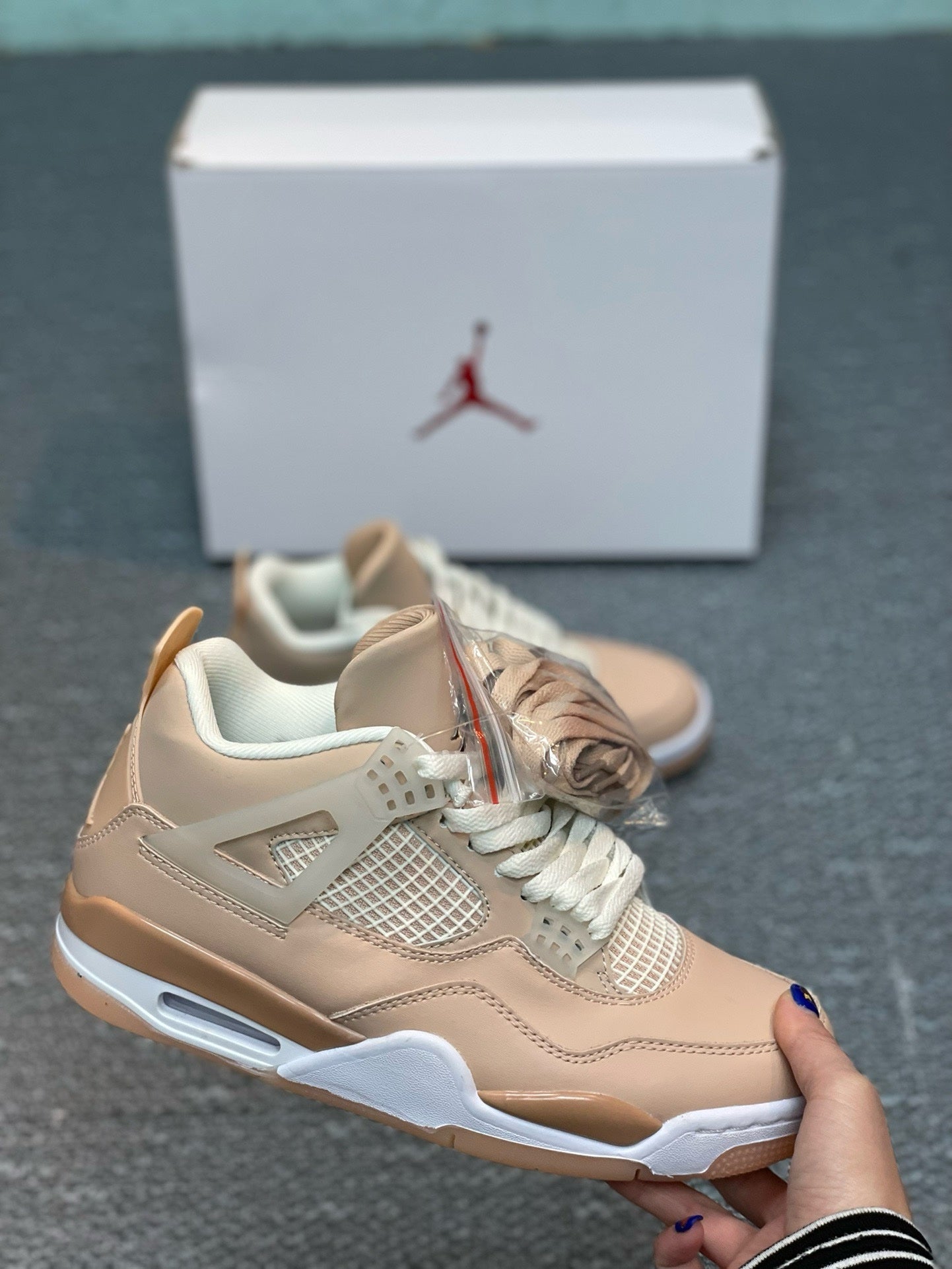 SNEAKERS AIR JORDAN 4 SHIMMER