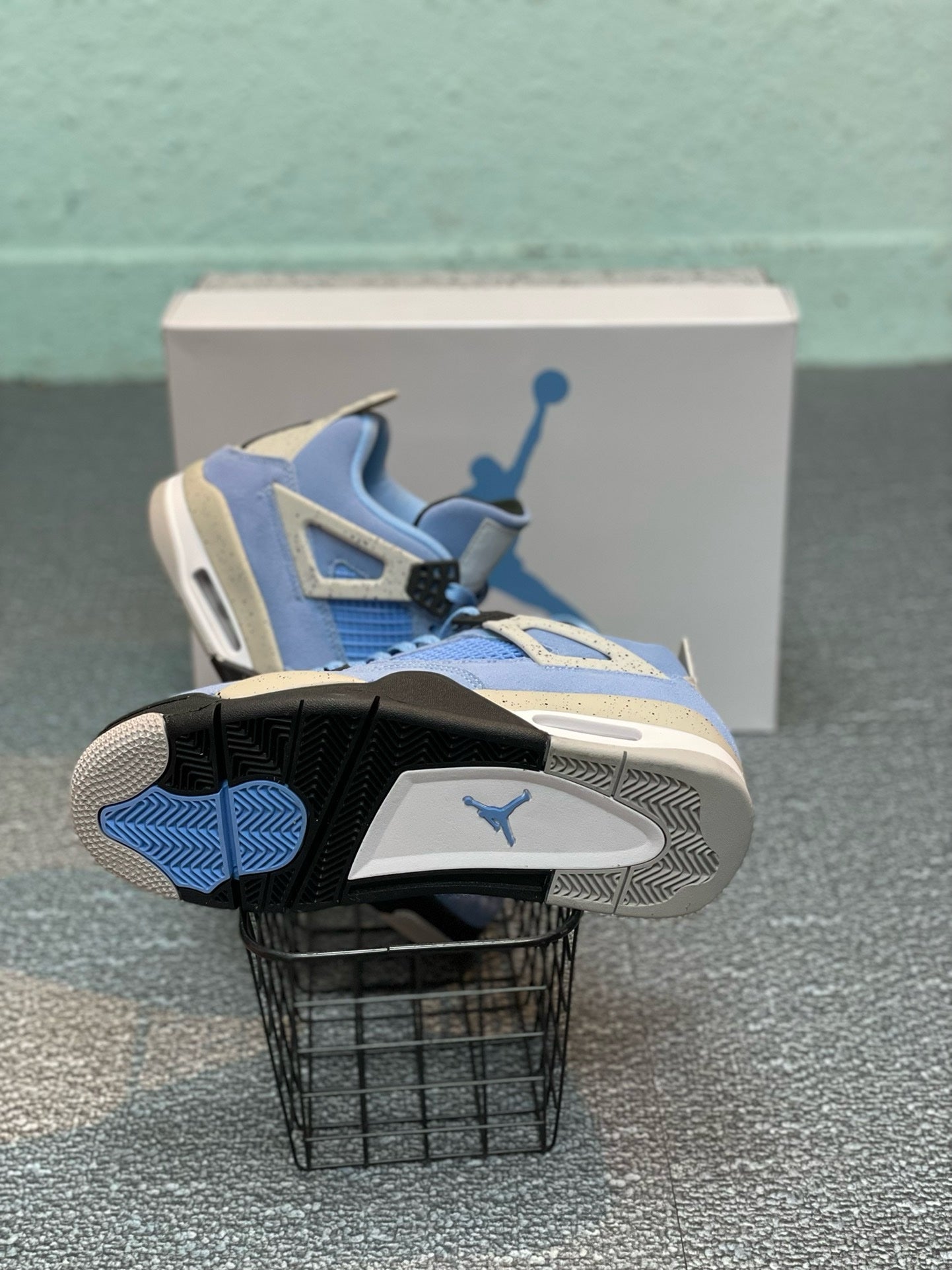 SNEAKERS AIR JORDAN 4 UNIVERSITY BLUE