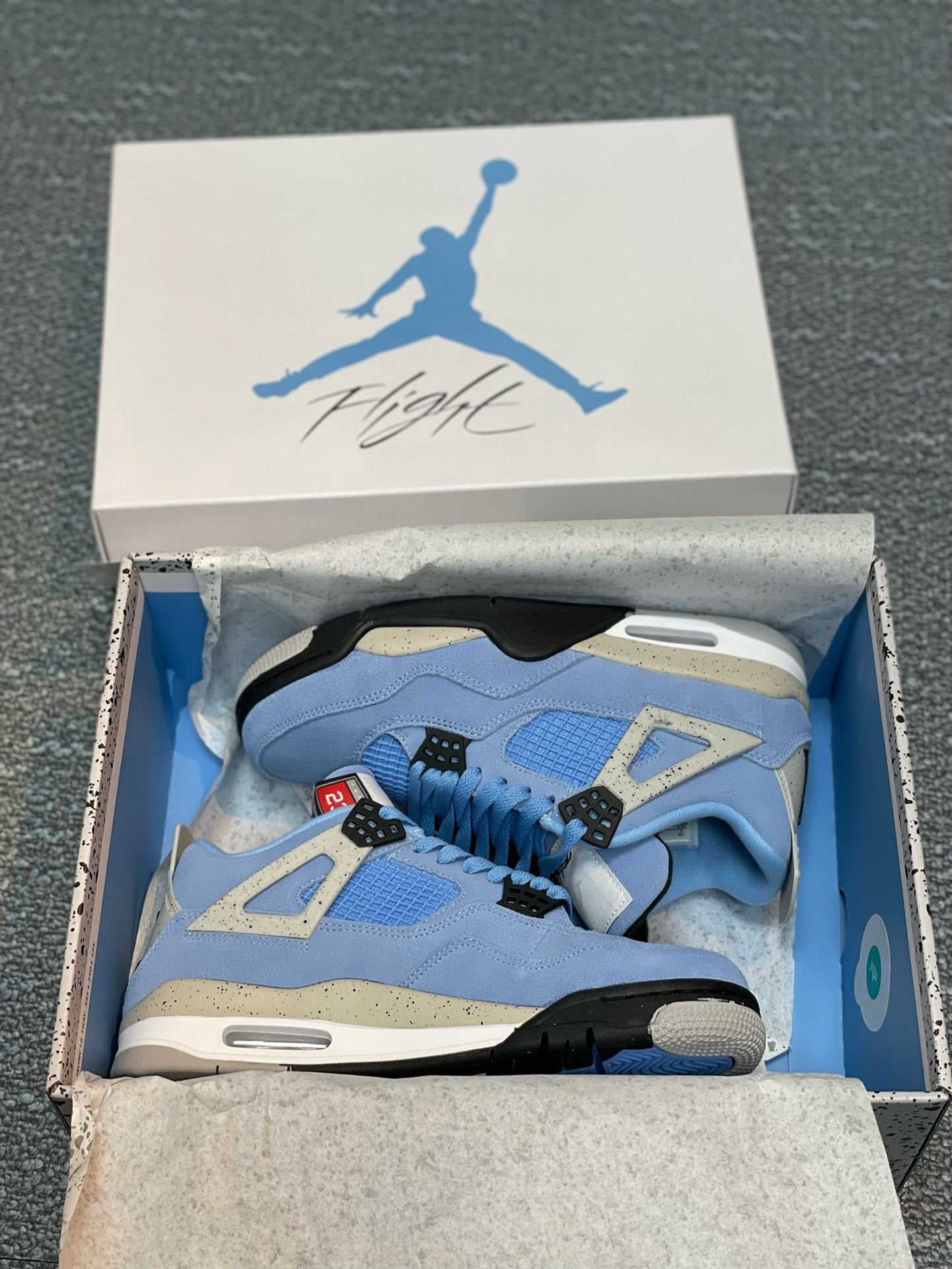 SNEAKERS AIR JORDAN 4 UNIVERSITY BLUE