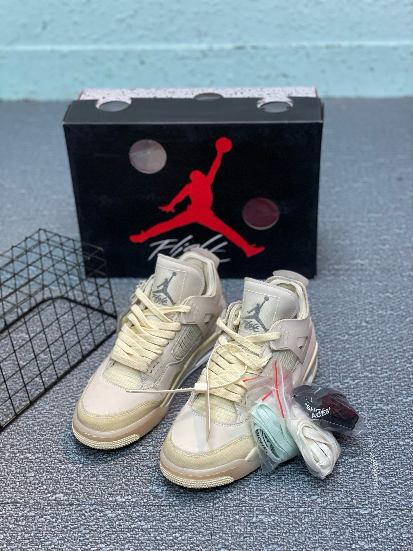 SNEAKERS AIR JORDAN 4 OFF WHITE SAIL