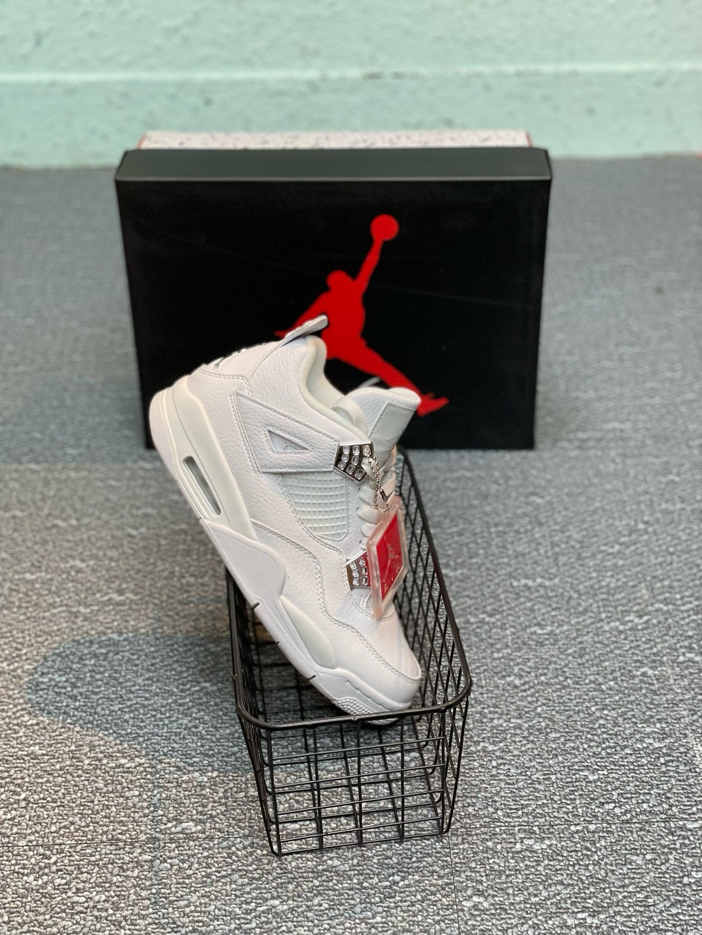 SNEAKERS AIR JORDAN 4 PURE MONEY