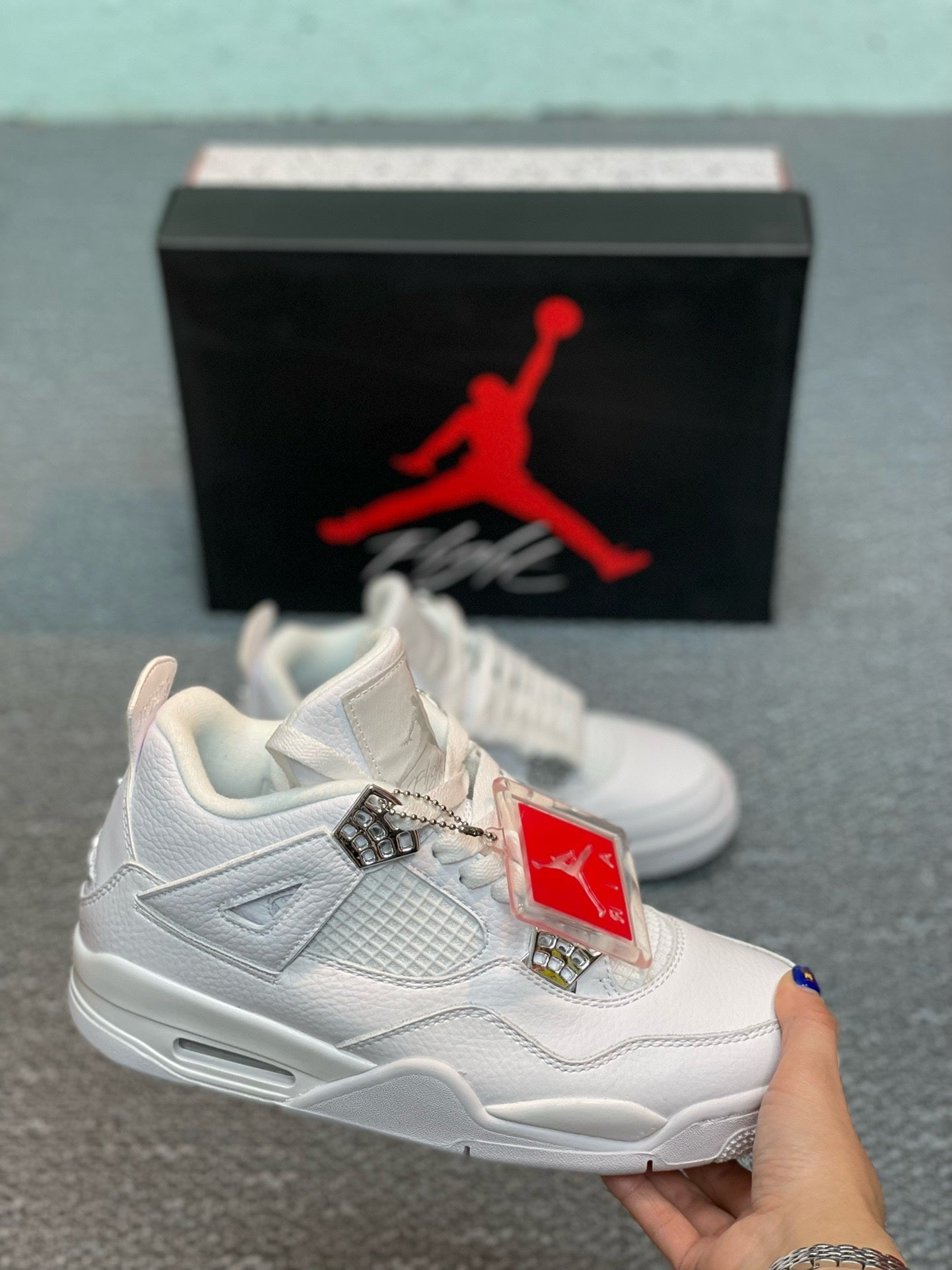 SNEAKERS AIR JORDAN 4 PURE MONEY