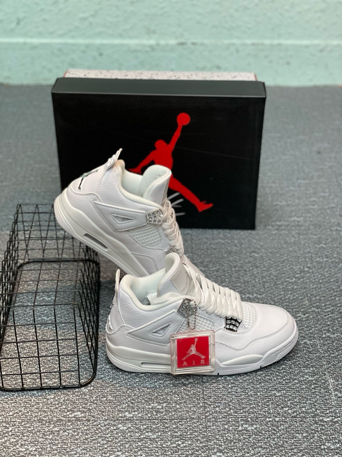 SNEAKERS AIR JORDAN 4 PURE MONEY