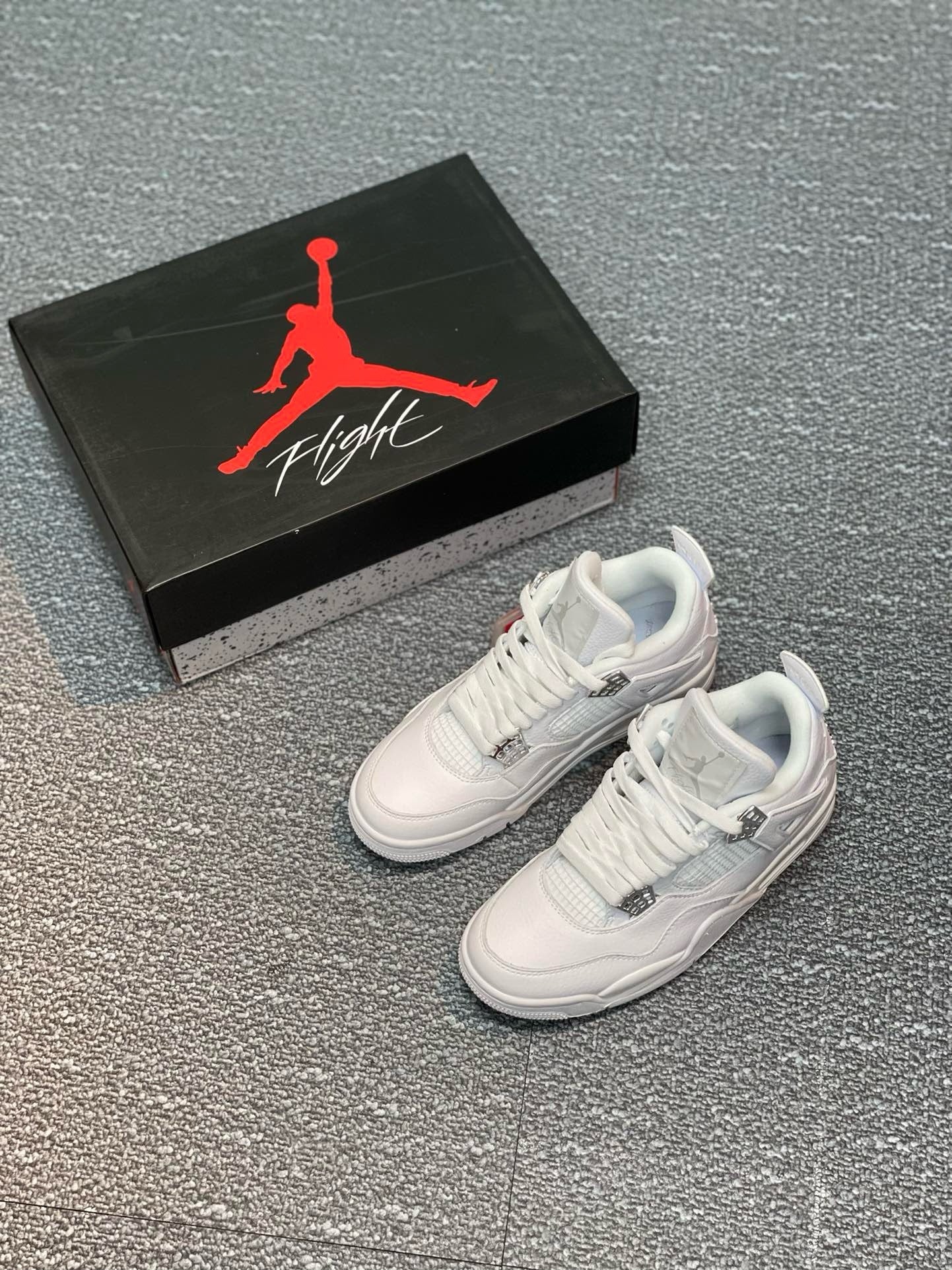 SNEAKERS AIR JORDAN 4 PURE MONEY