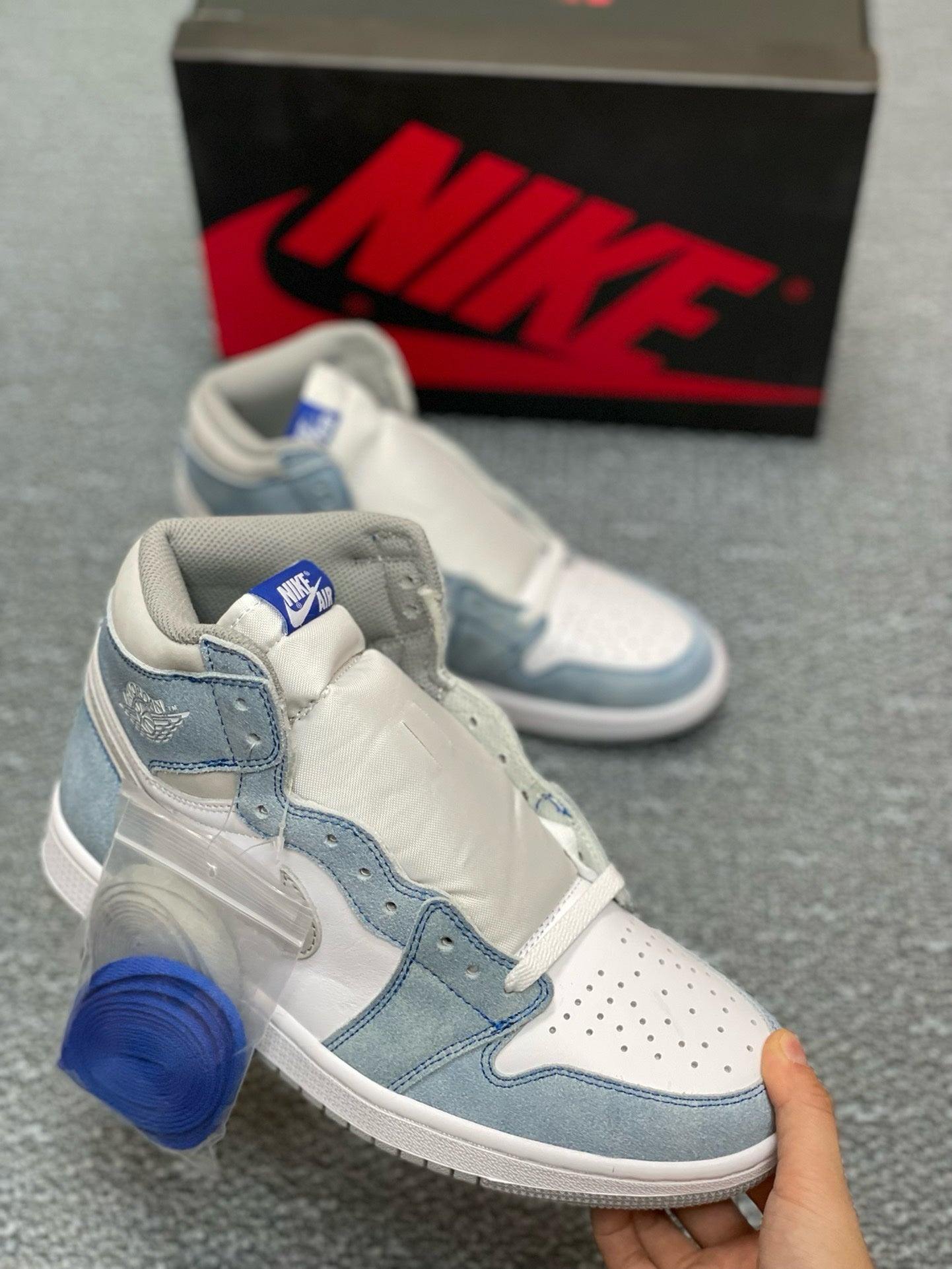 SNEAKERS AIR JORDAN 1 HIGH HYPER ROYAL