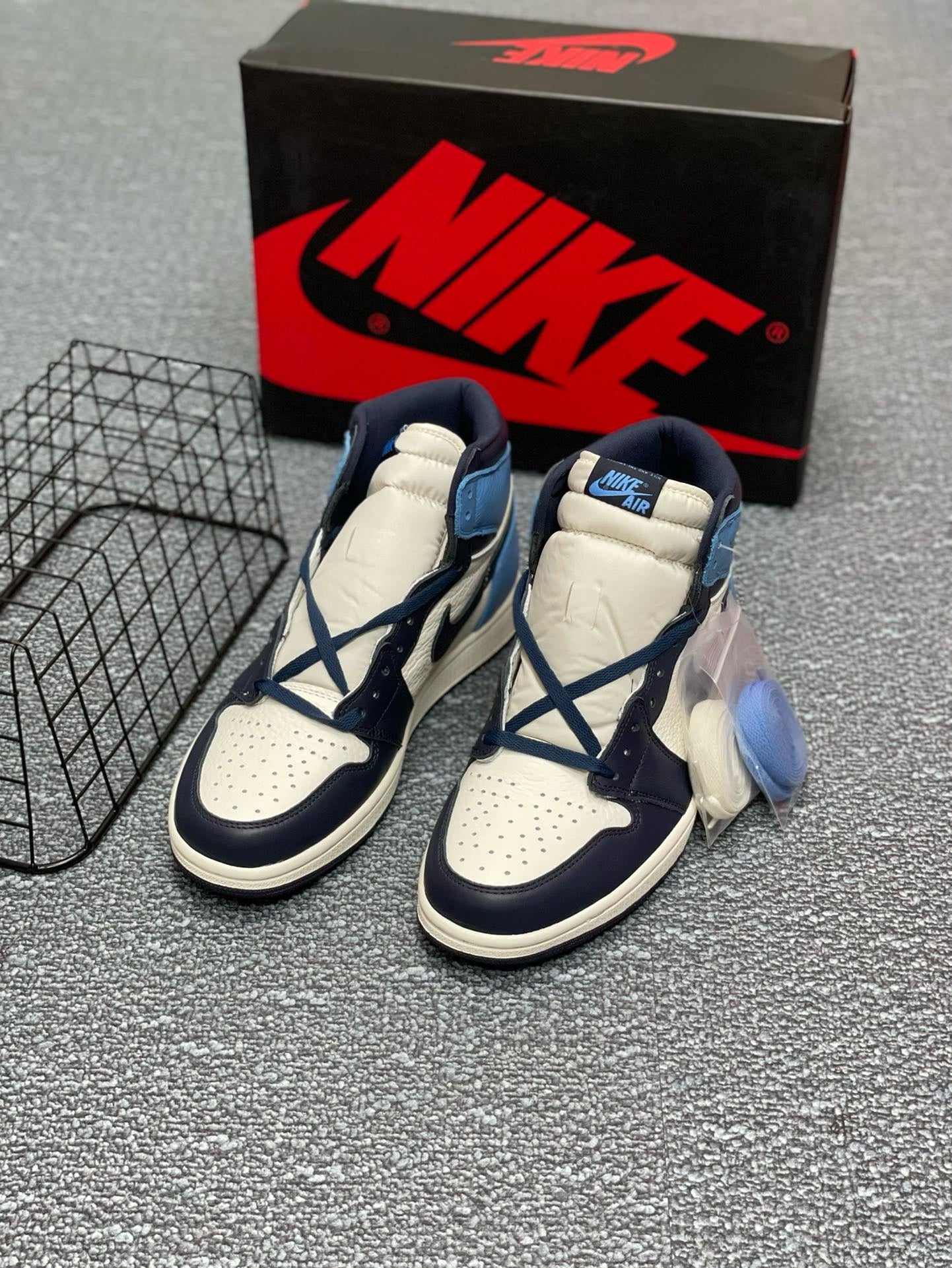 SNEAKERS AIR JORDAN 1 HIGH OBSIDIAN
