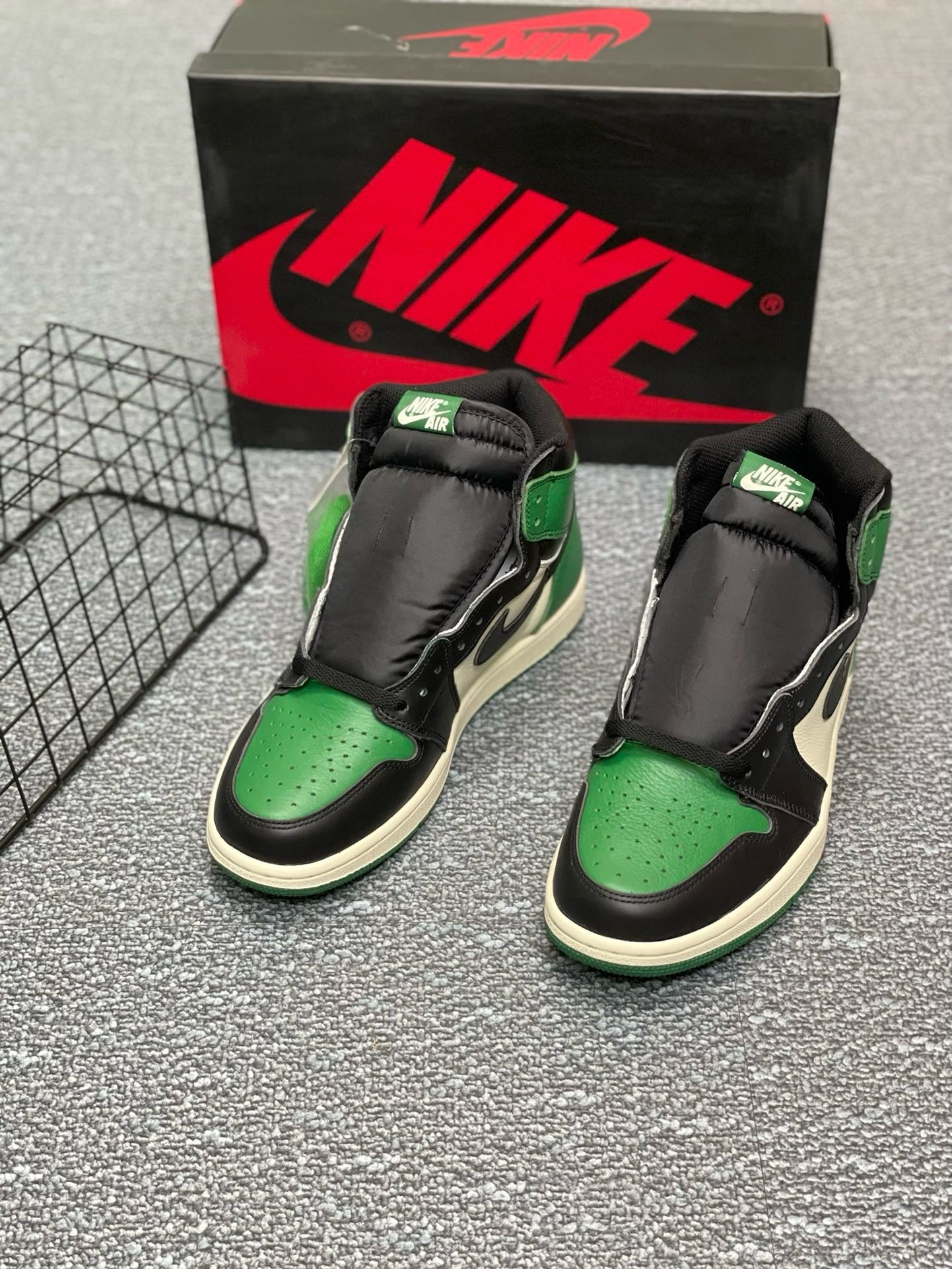 SNEAKERS AIR JORDAN 1 HIGH LUCKY GREEN