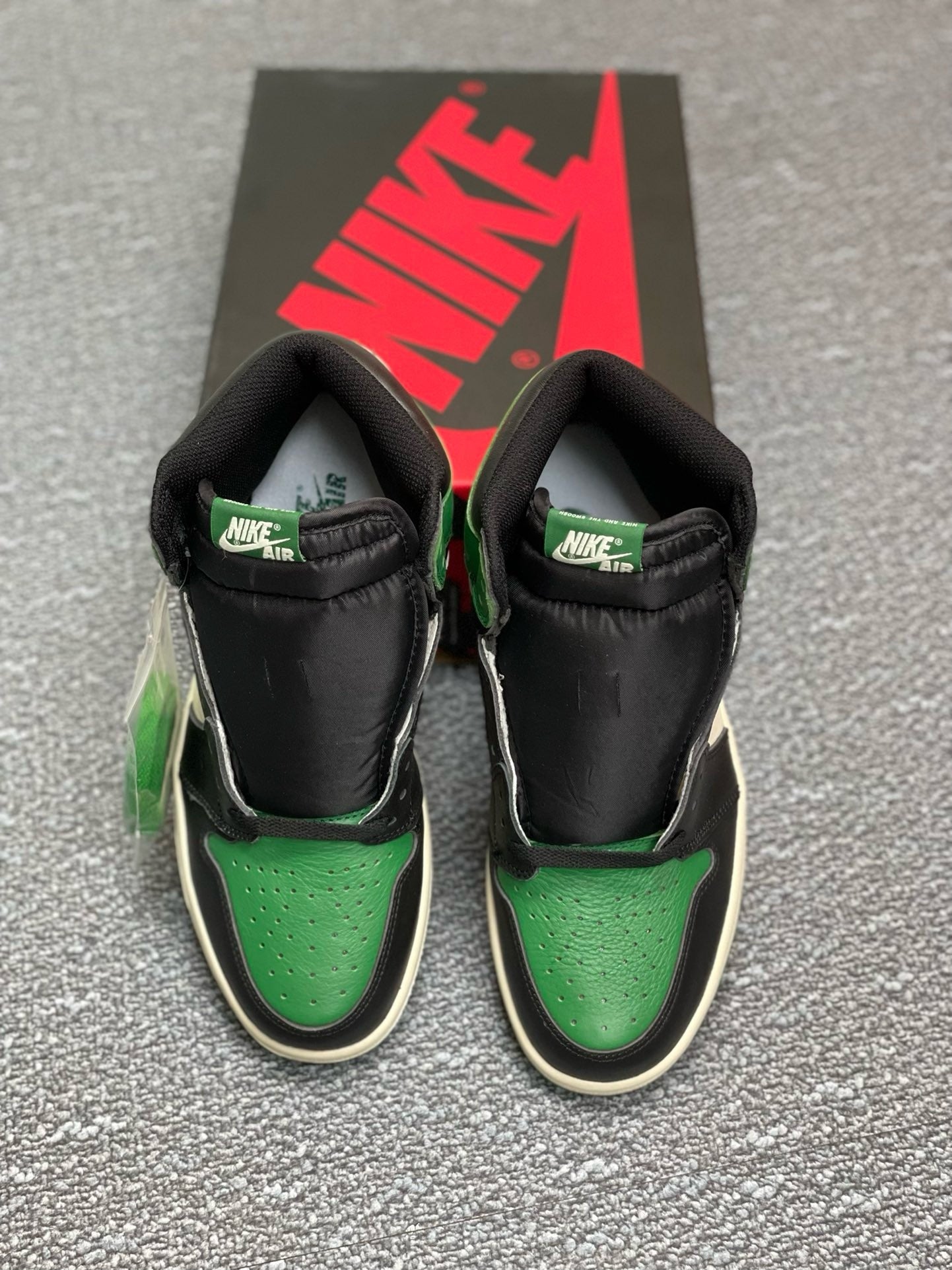 SNEAKERS AIR JORDAN 1 HIGH LUCKY GREEN