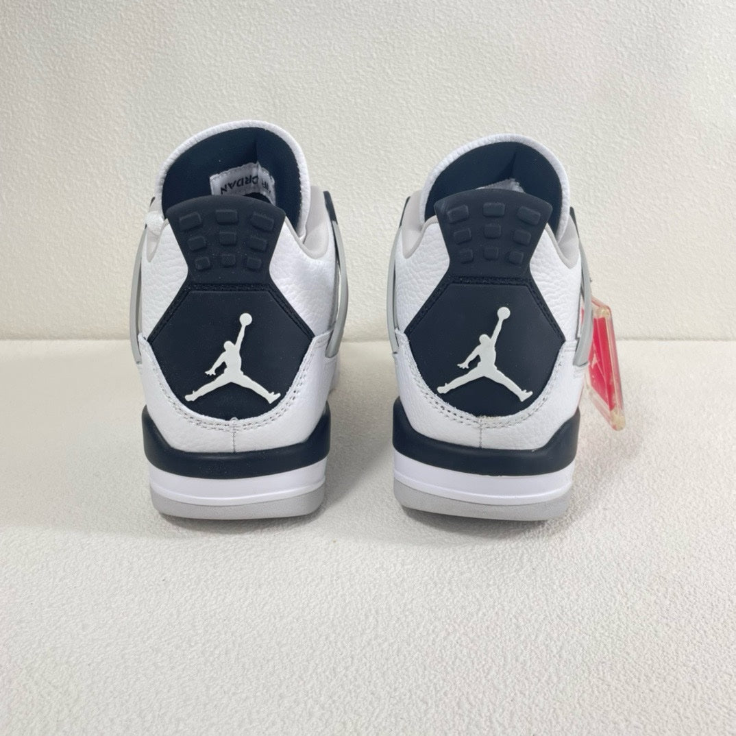 SNEAKERS AIR JORDAN 4 MILITARY BLACK