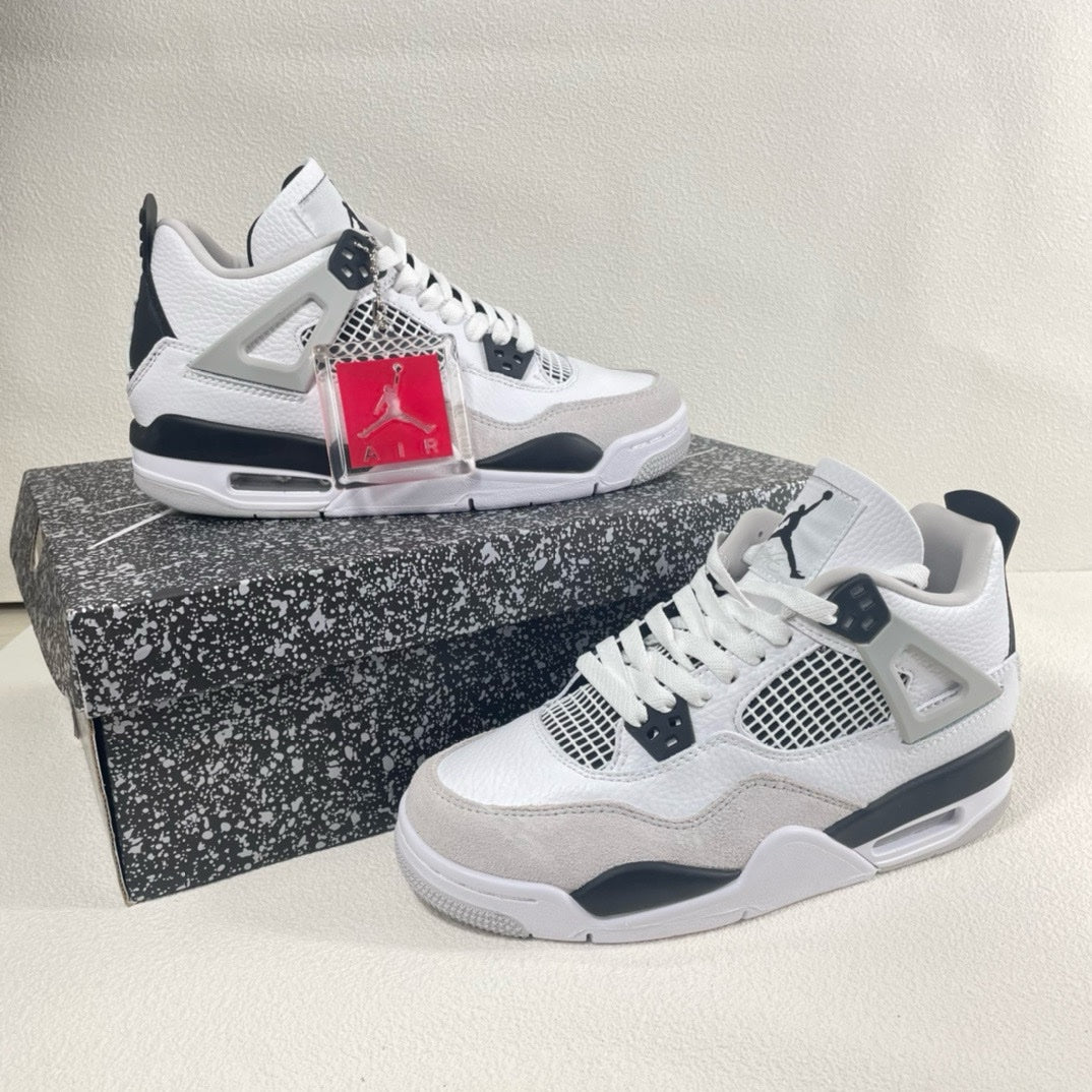 SNEAKERS AIR JORDAN 4 MILITARY BLACK