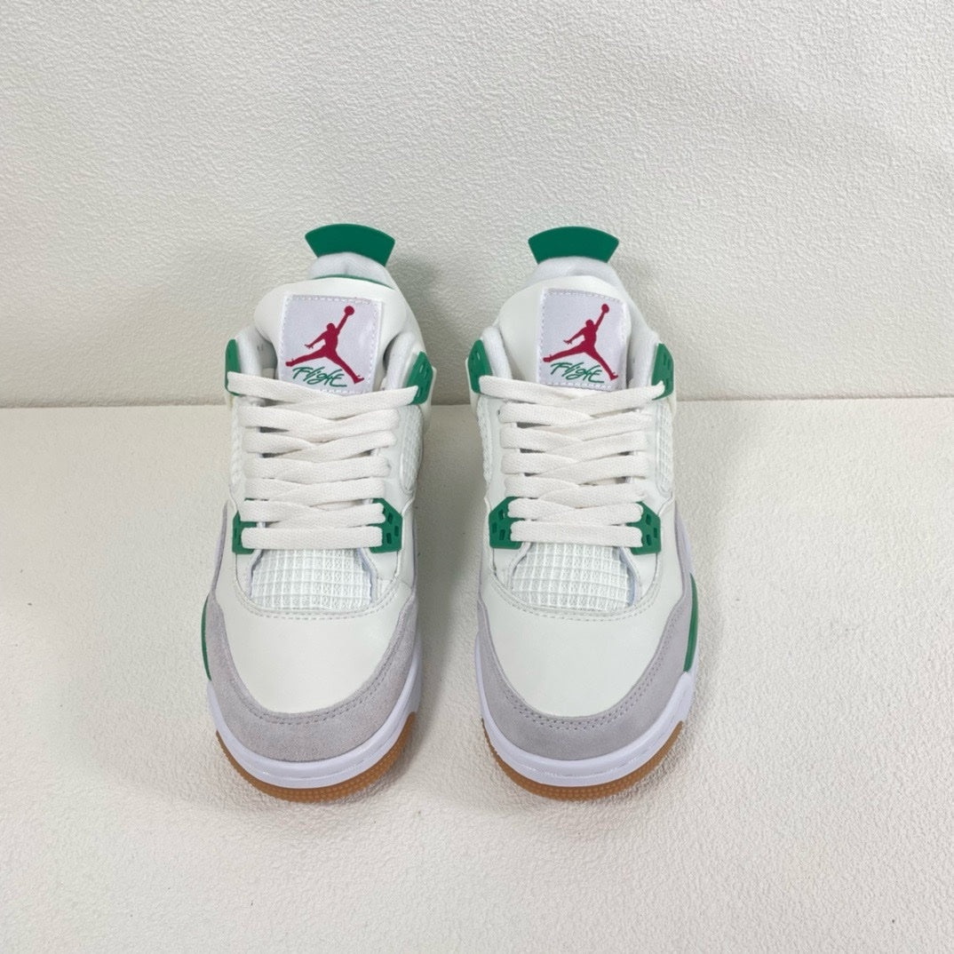 SNEAKERS AIR JORDAN 4 PINE GREEN