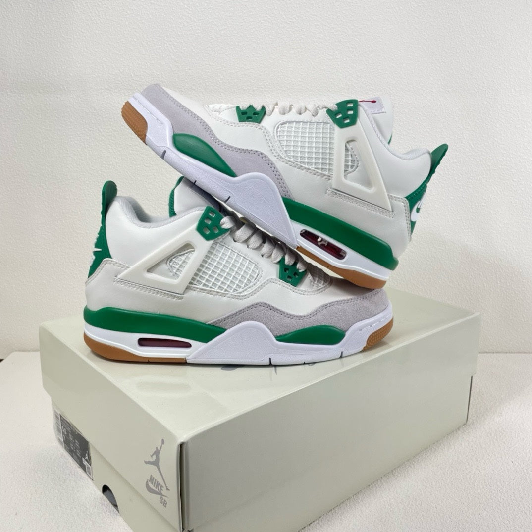 SNEAKERS AIR JORDAN 4 PINE GREEN