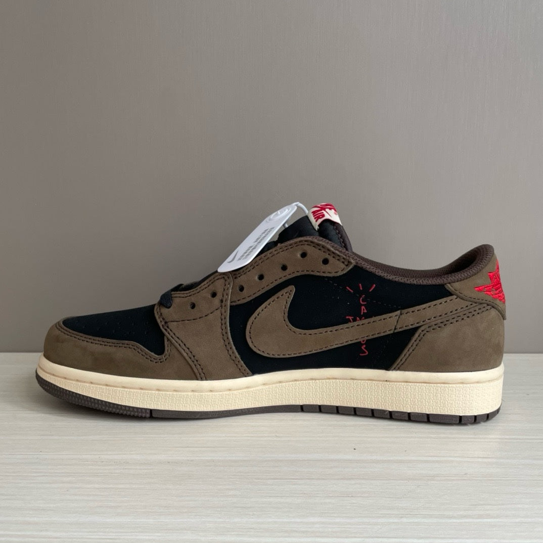 SNEAKERS AIR JORDAN 1 LOW TRAVIS SCOTT MOCHA