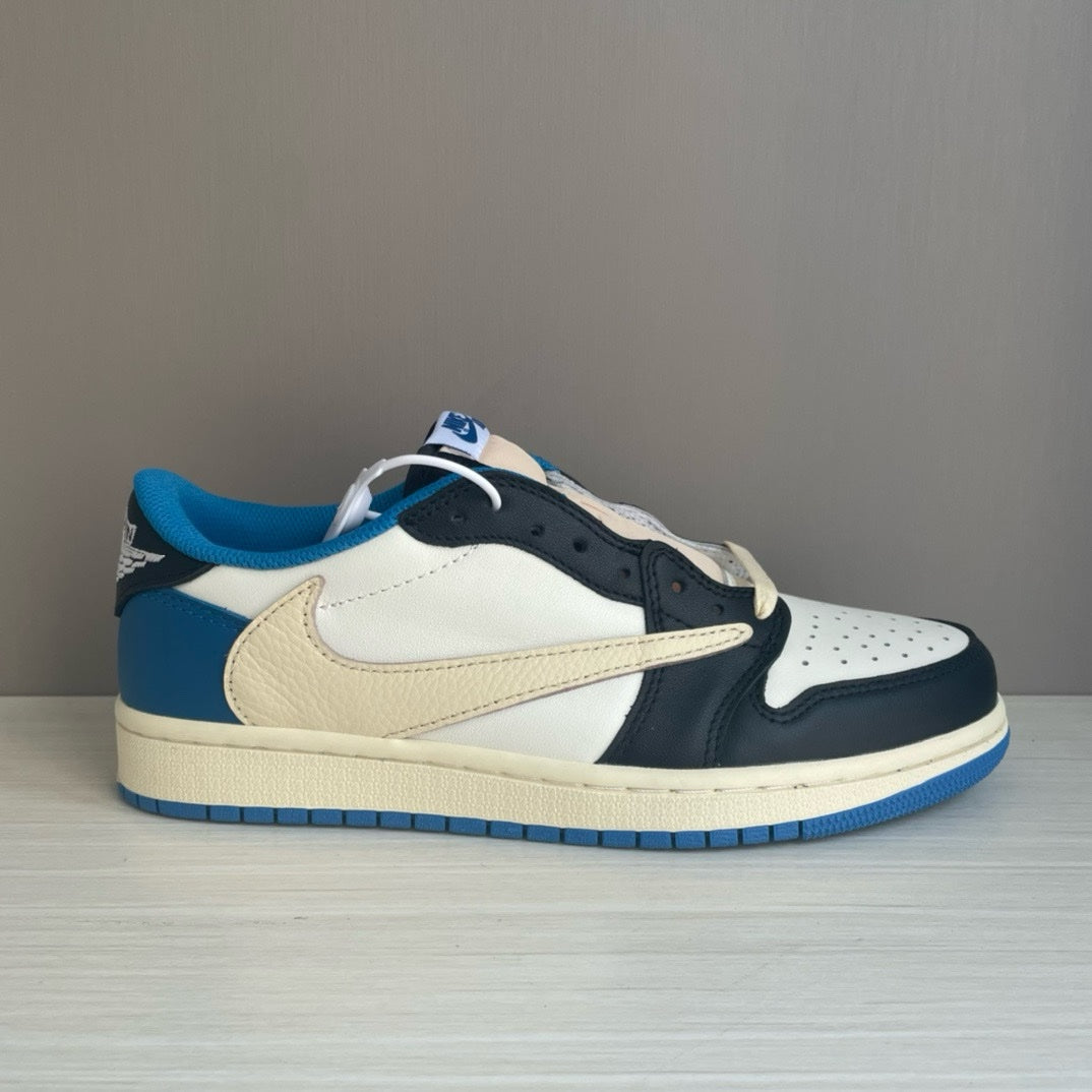 SNEAKERS AIR JORDAN 1 LOW TRAVIS SCOTT X FRAGMENT
